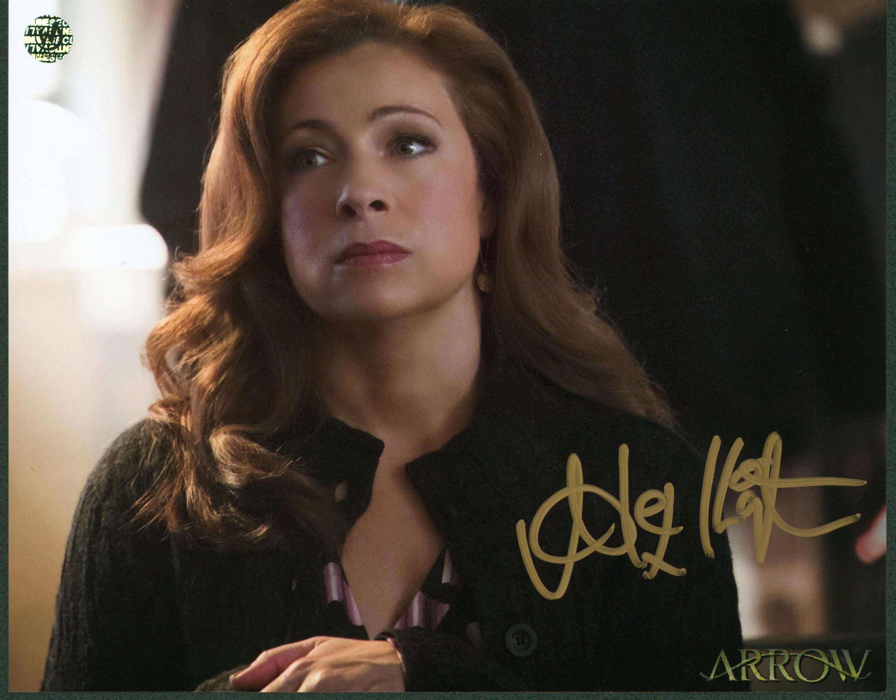 Alex Kingston Arrow Authentic Signed 8x10 Photo Autographed Wizard World