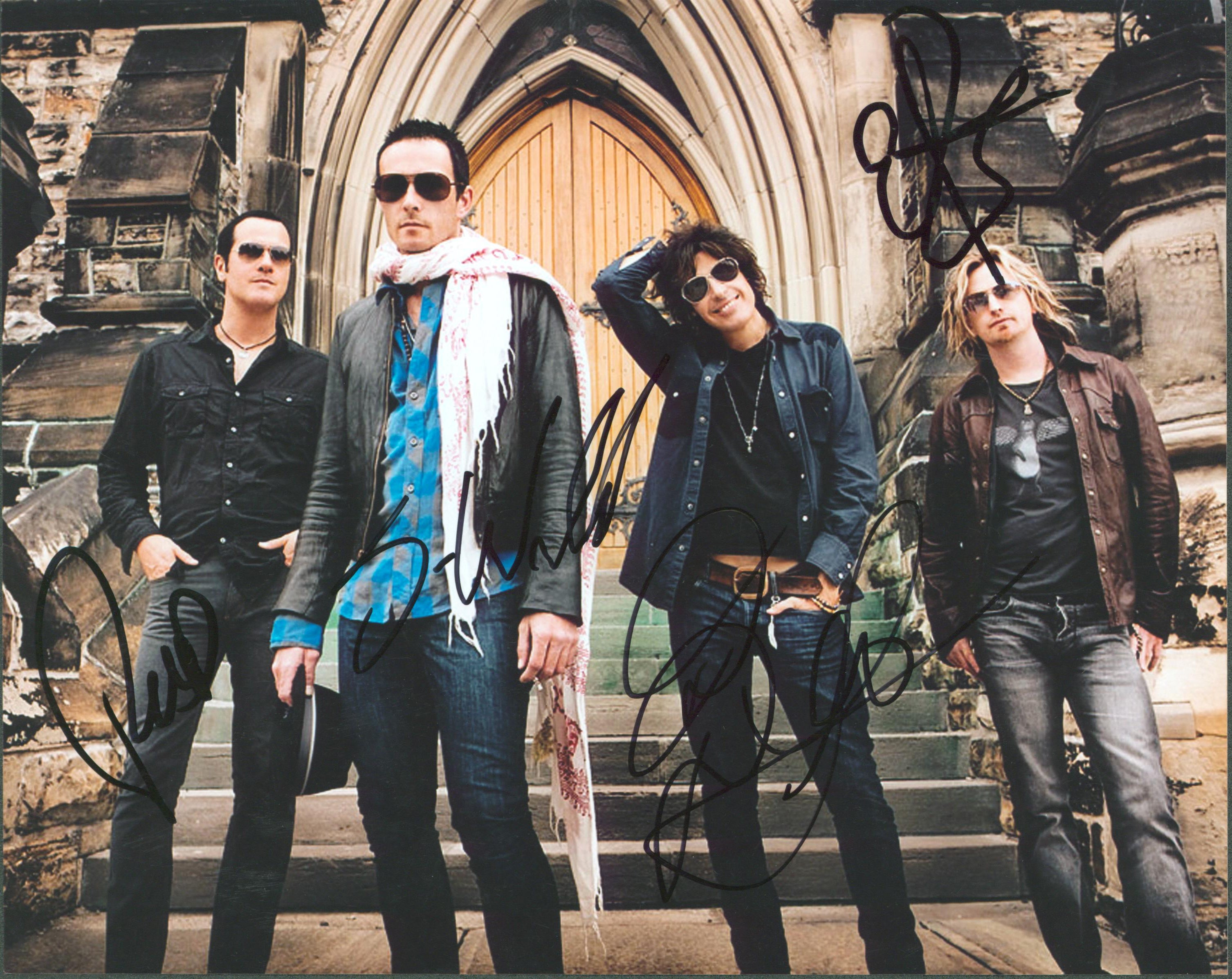 Stone Temple Pilots (4) Weiland, Dean, Robert & Kretz Signed 8x10 Photo BAS