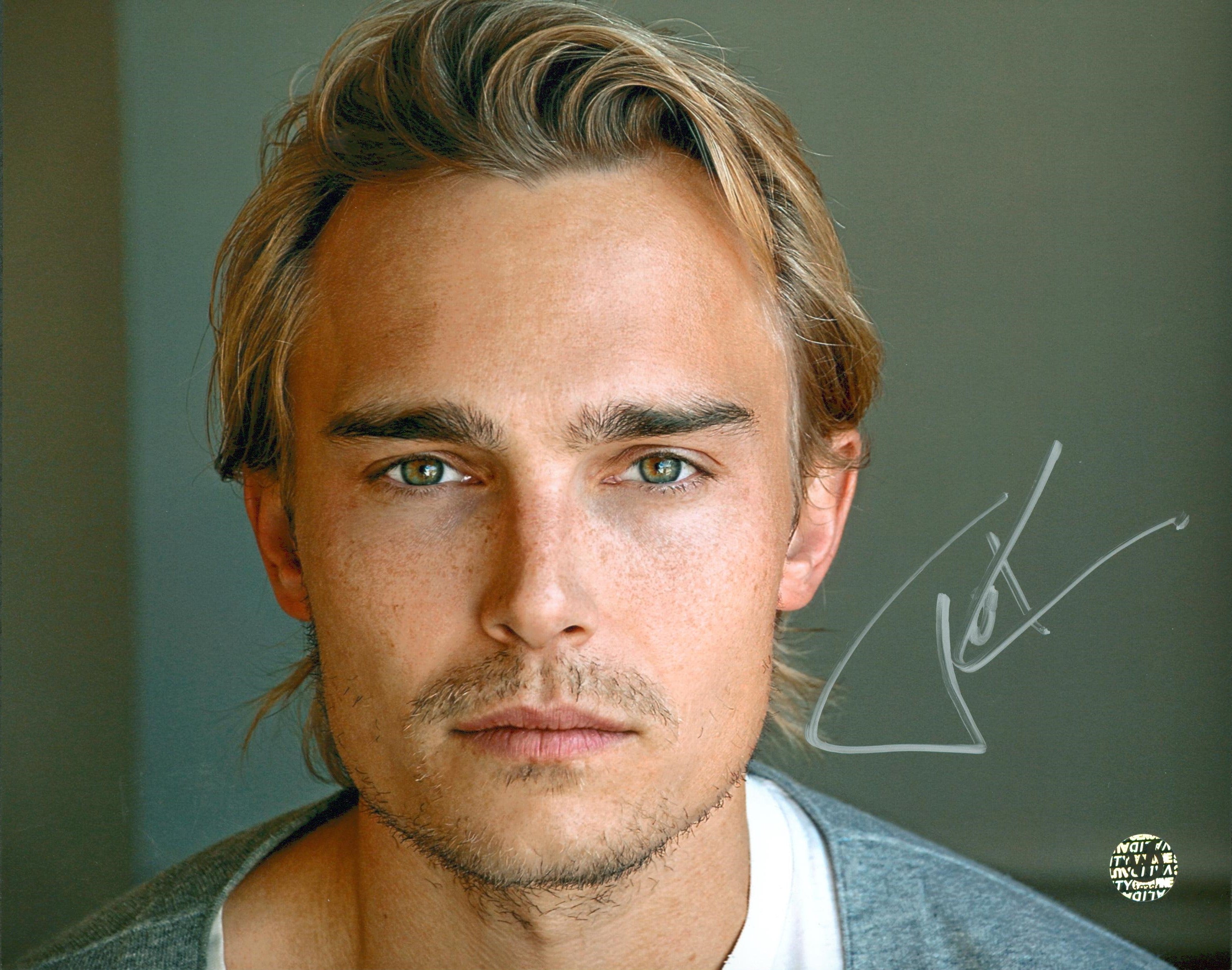 Joey Kern Cabin Fever Authentic Signed 8x10 Photo Autographed Wizard World