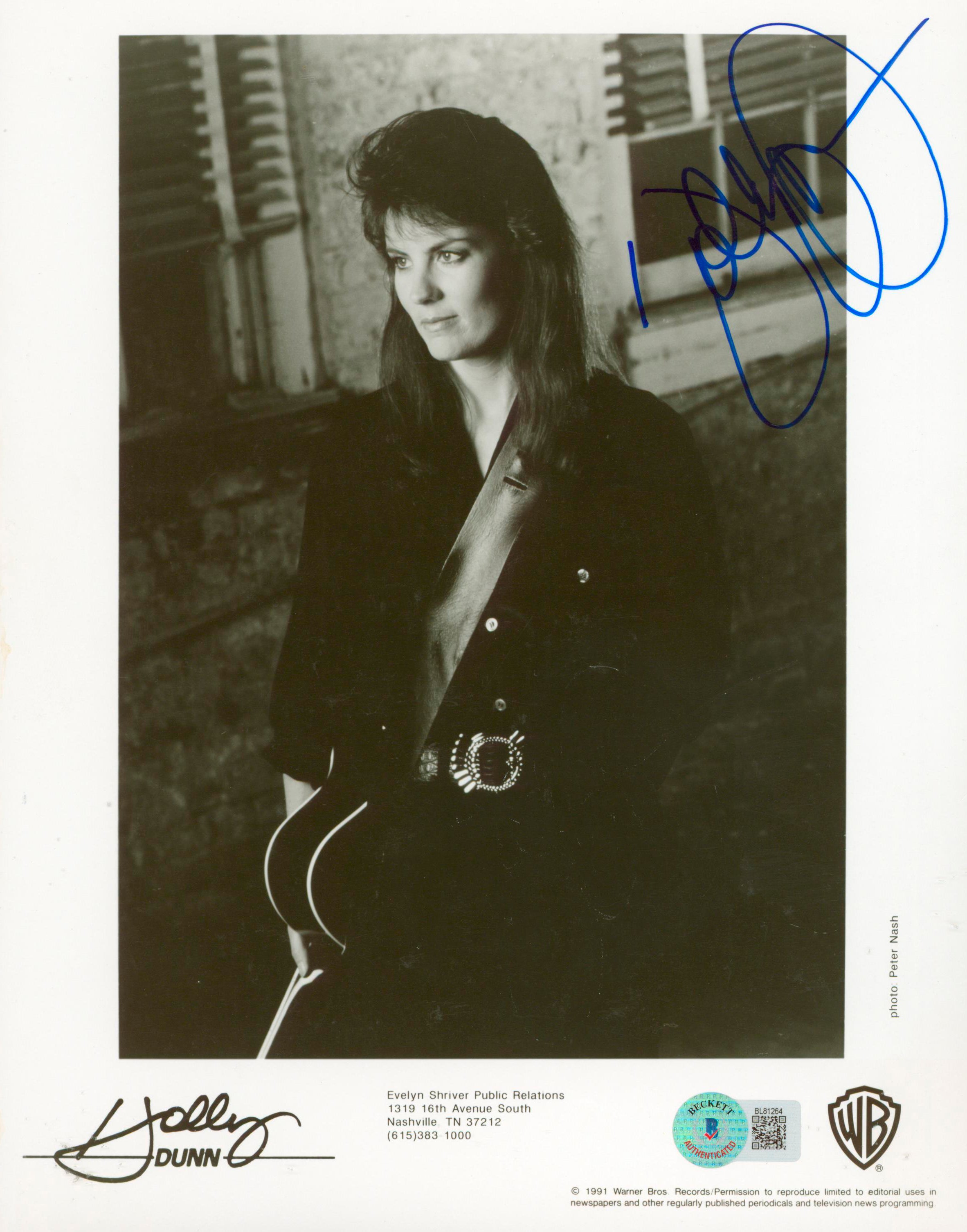 Holly Dunn Country Musician Authentic Signed 8x10 Photo BAS #BL81264