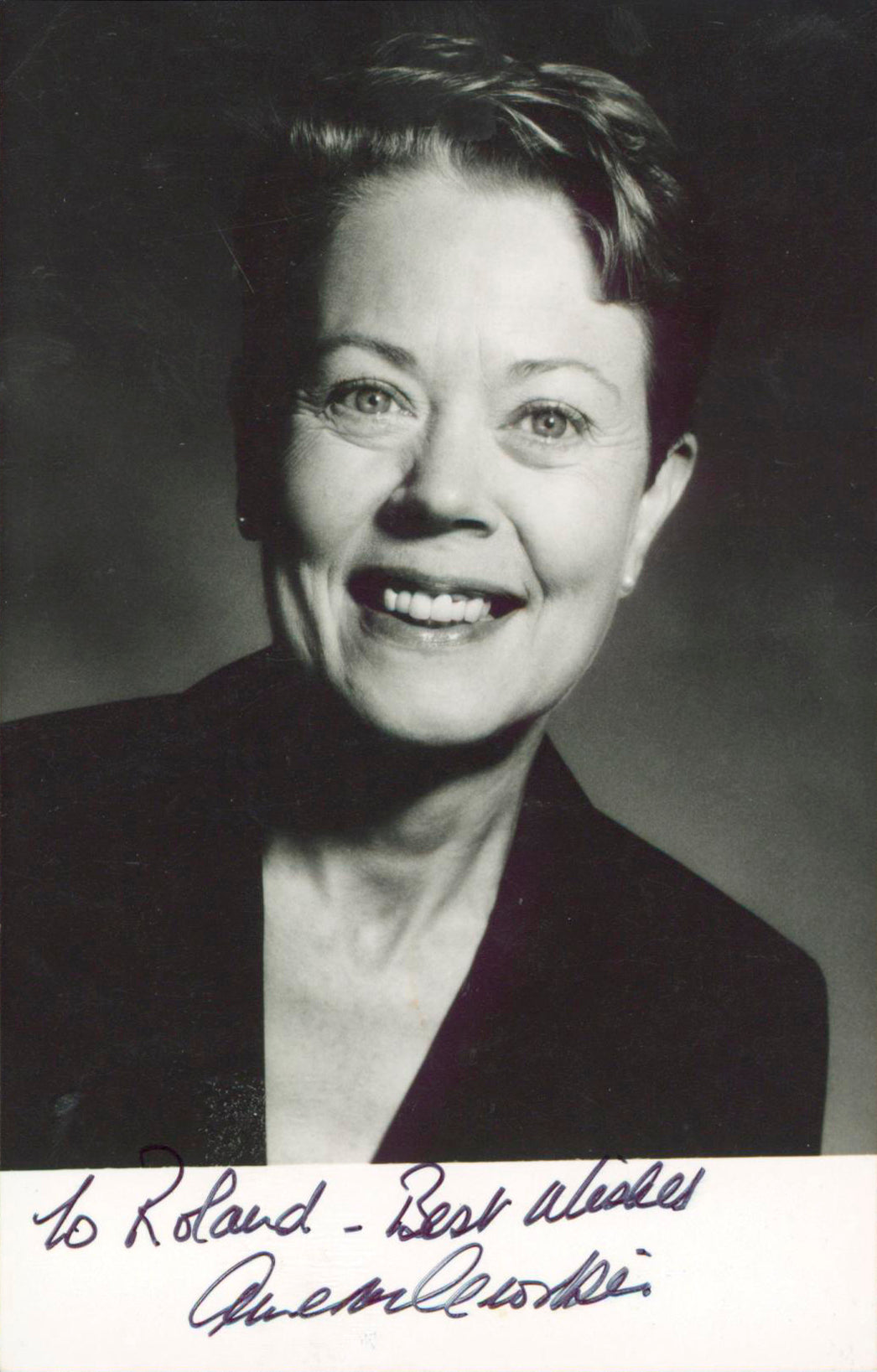 Annette Crosbie Calendar Girls "To Roland" Signed 3.5x5.5 Photo BAS #BM38085