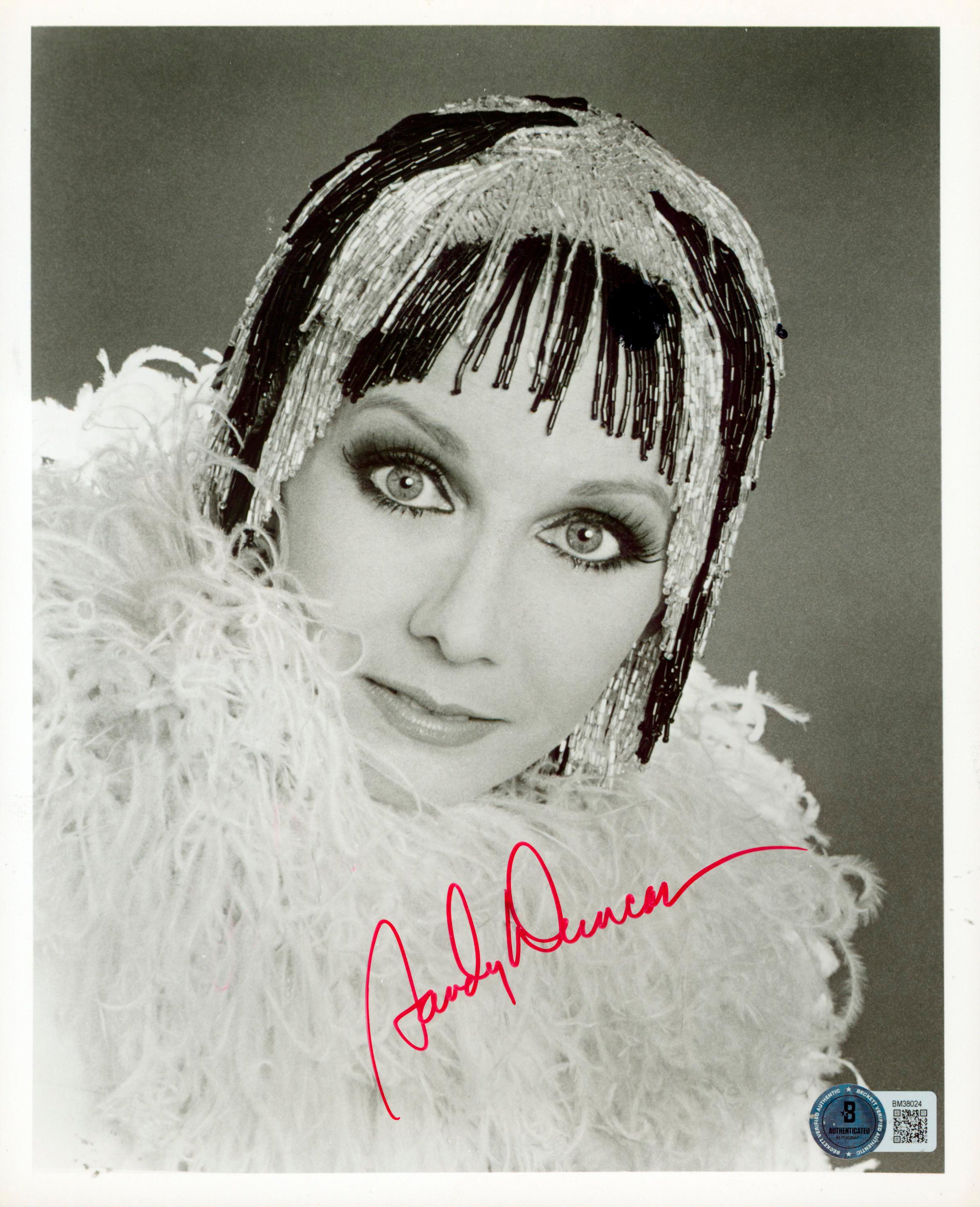 Sandy Duncan The Hogan Family Authentic Signed 8x10 Photo BAS #BM38024