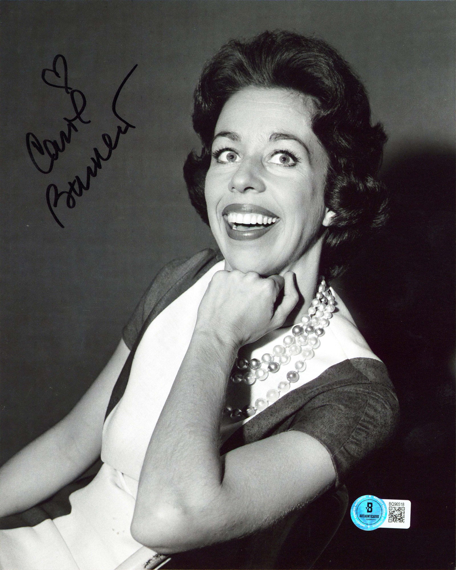 Carol Burnett Authentic Signed 8x10 Black & White Vertical Photo BAS #BQ96518