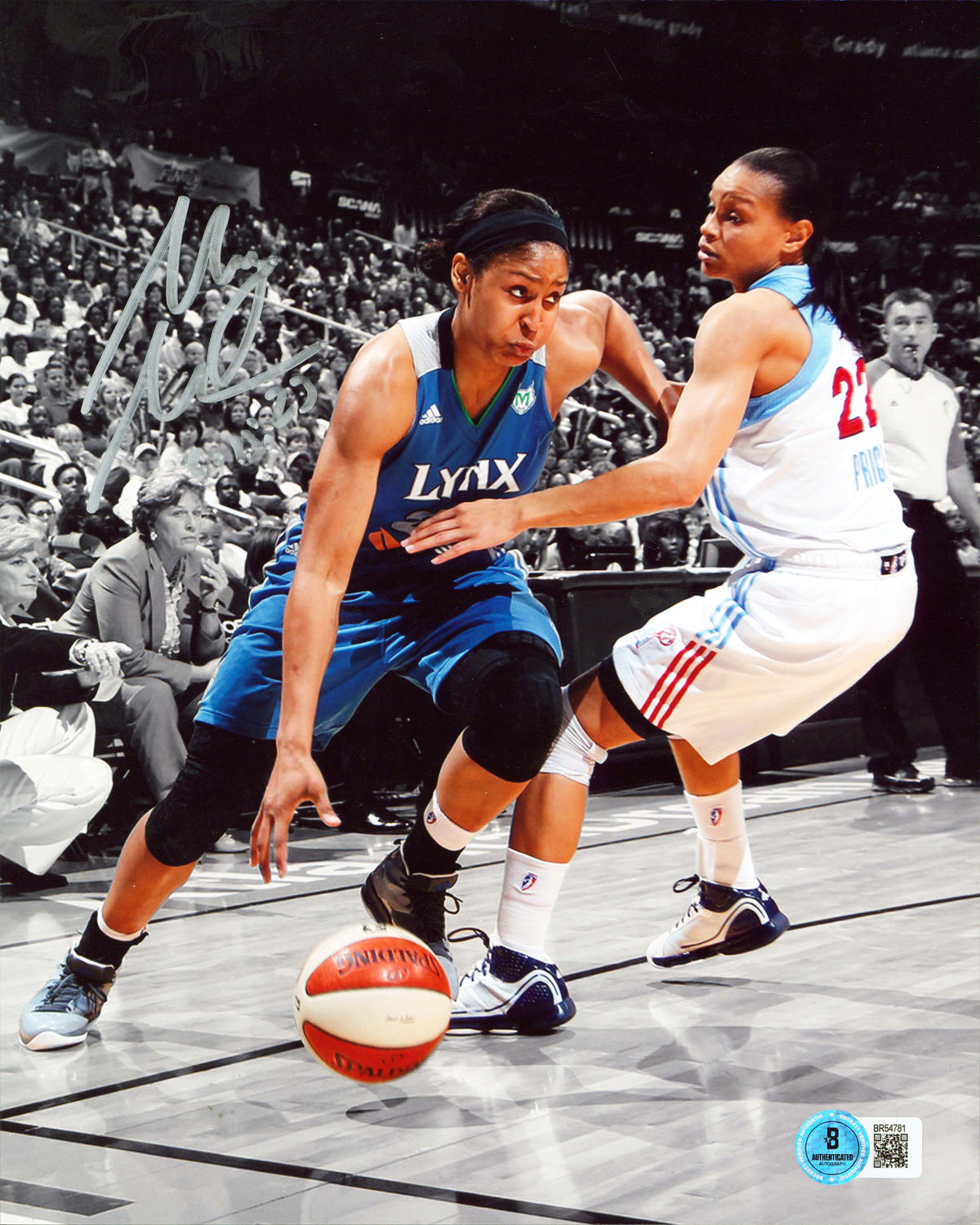 Lynx Maya Moore Authentic Signed 8x10 Vertical Photo Autographed BAS #BR54781