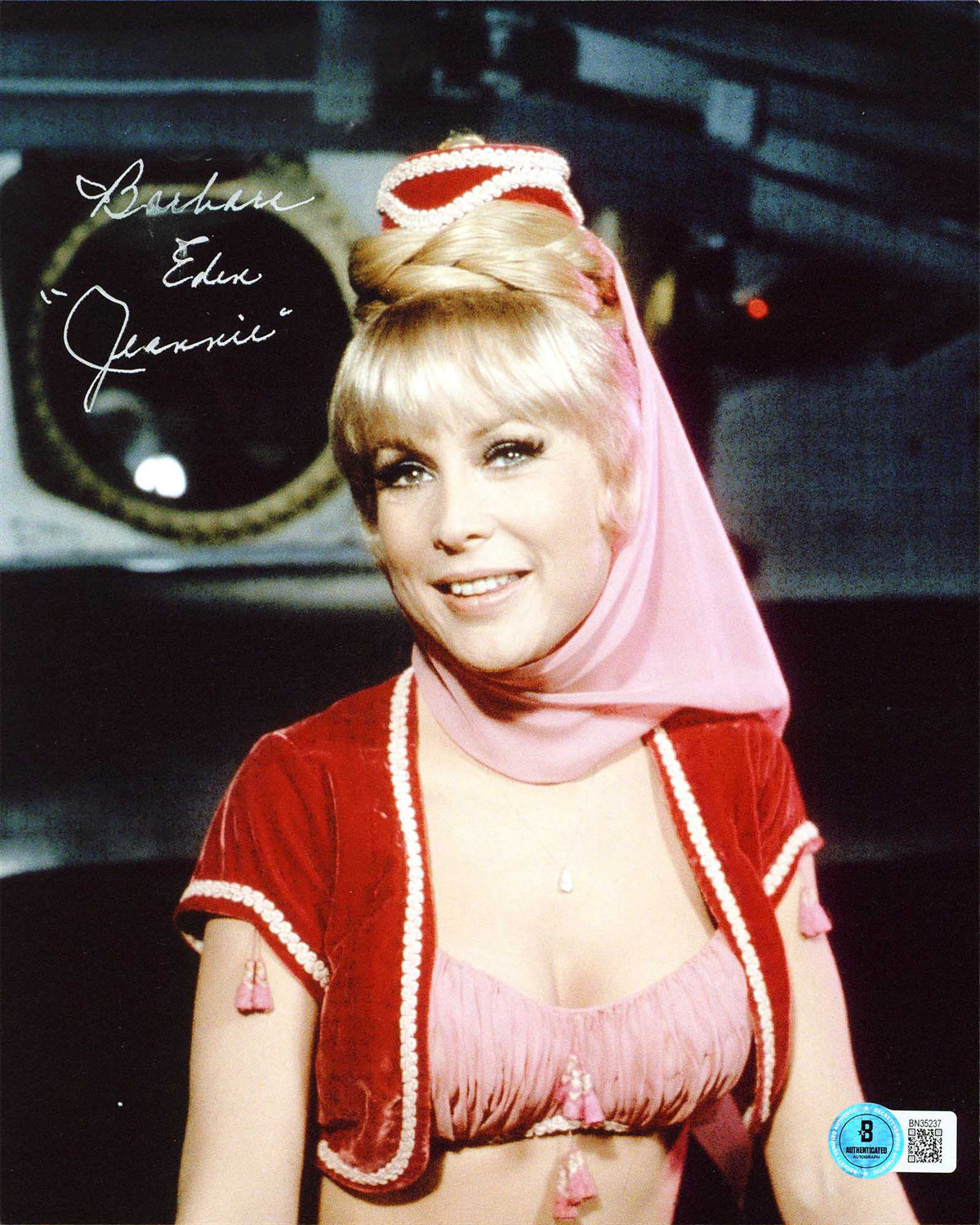 Barbara Eden I Dream of Jeannie "Jeannie" Signed 8x10 Photo BAS #BN3523