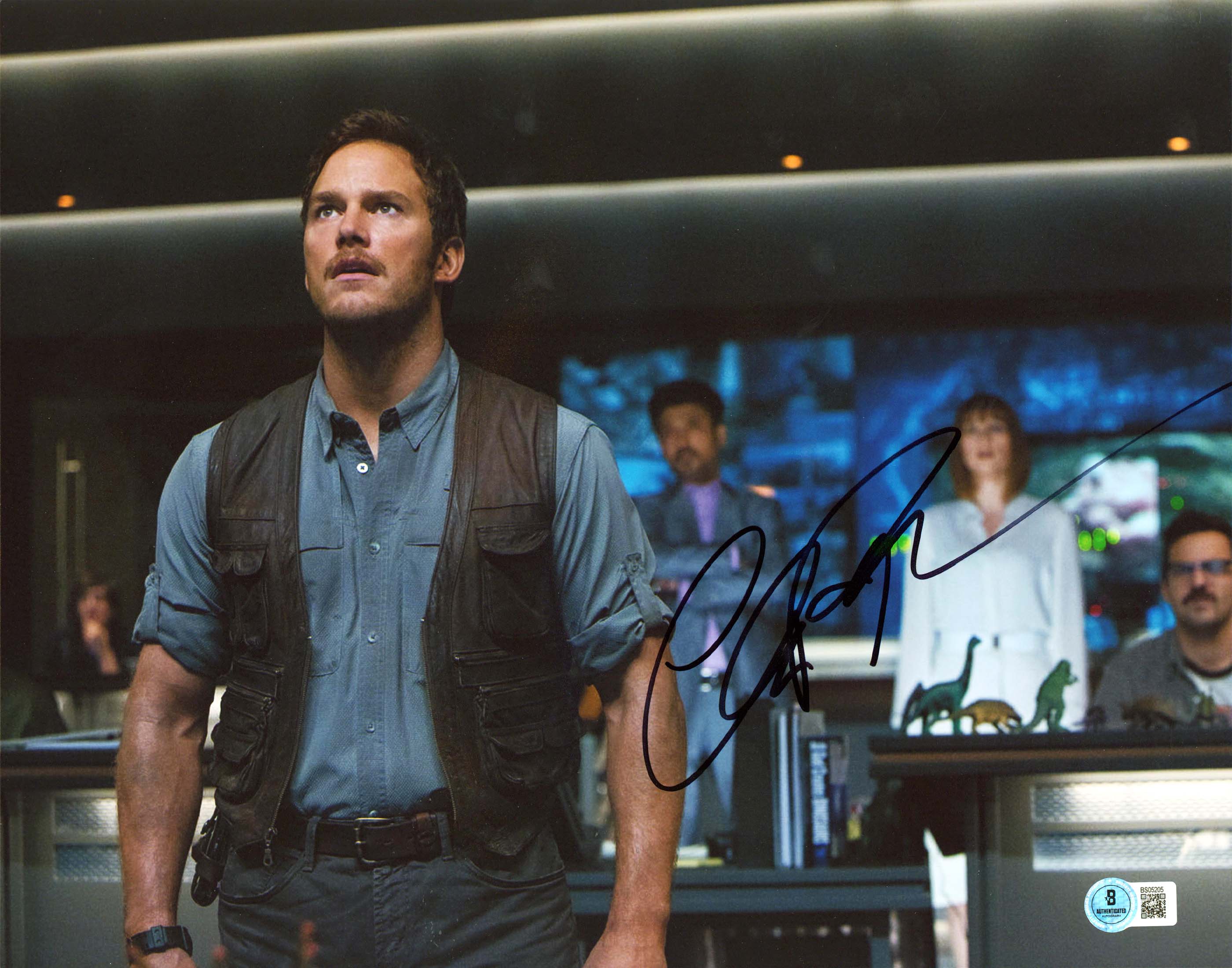 Chris Pratt Jurrasic World Authentic Signed 11x14 Horizontal Photo BAS #BS05205
