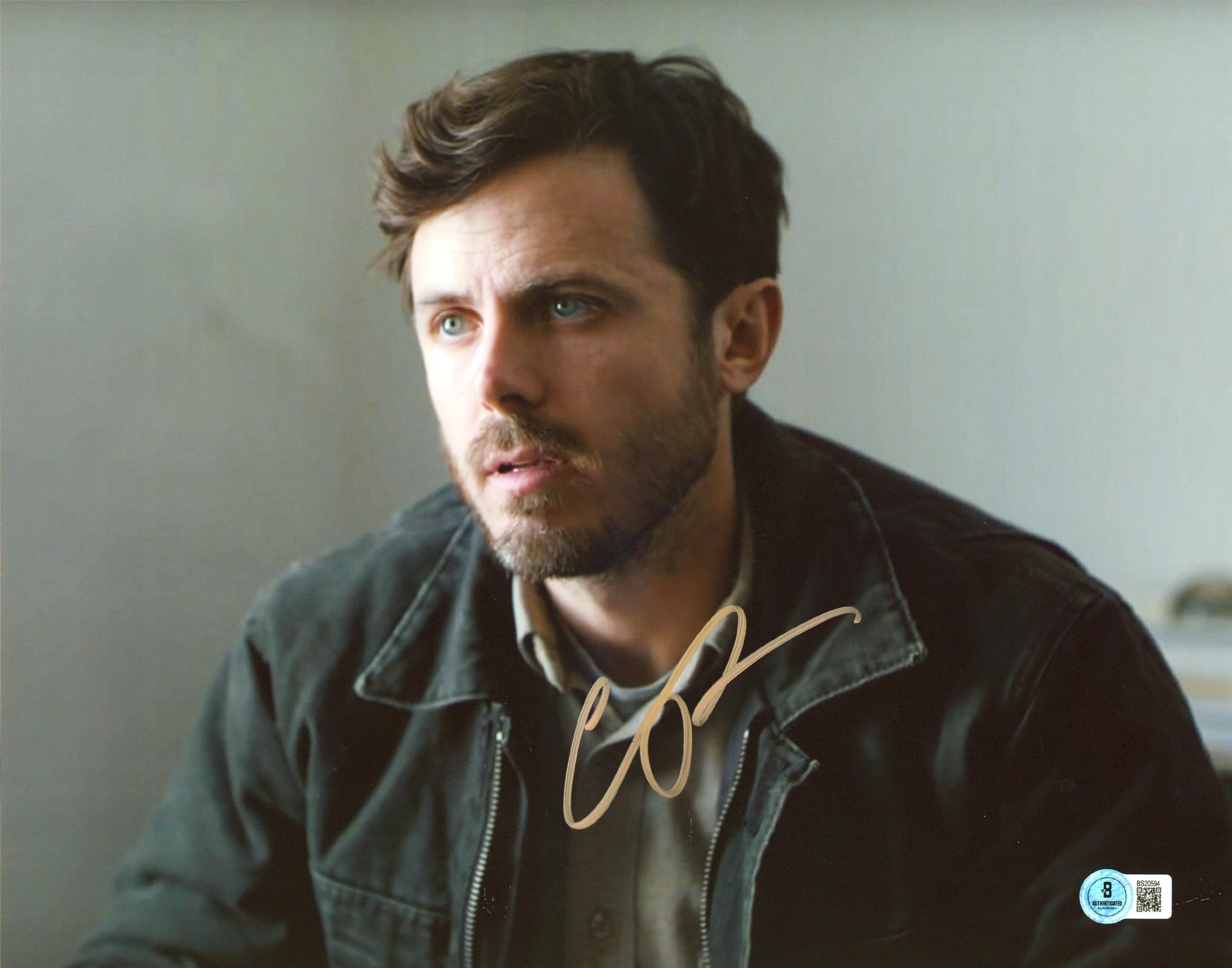Casey Affleck Manchester by the Sea Authentic Signed 11x14 Photo BAS #BS20594