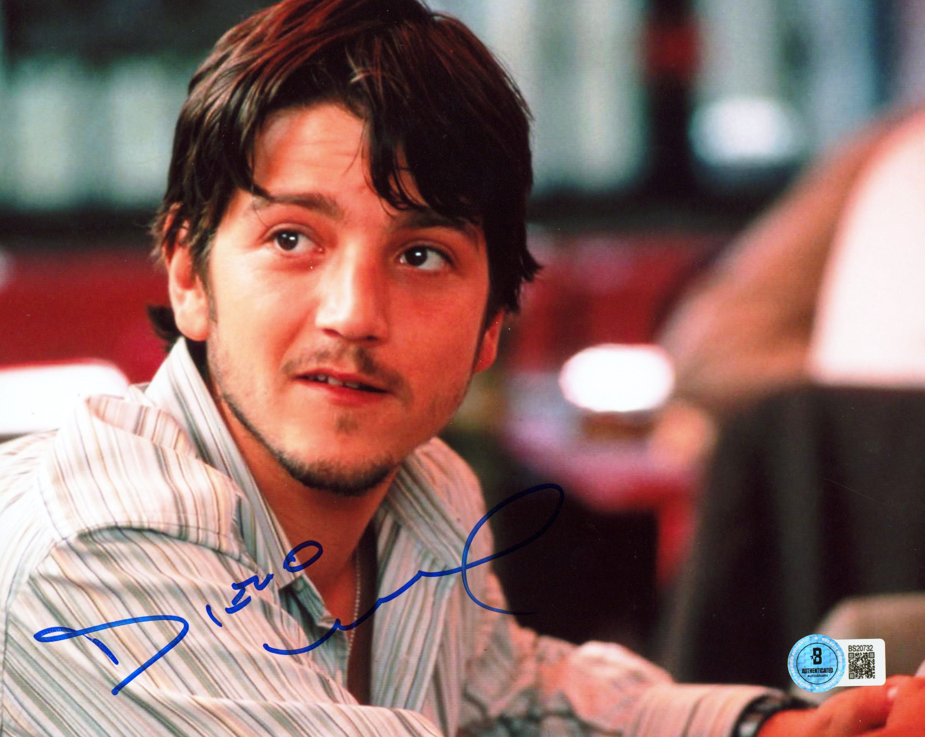 Diego Luna Criminal Authentic Signed 8x10 Horizontal Photo BAS #BS20732