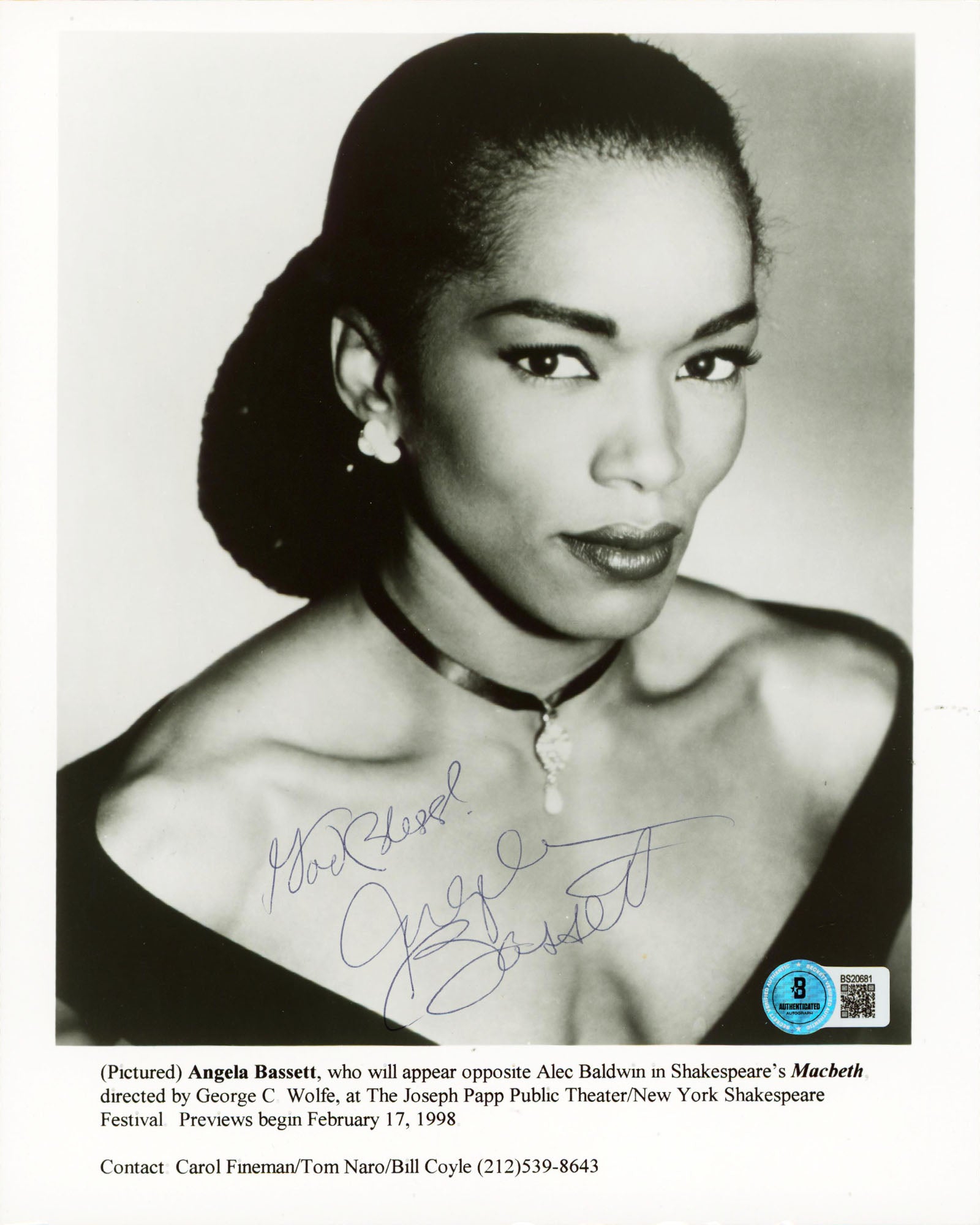 Angela Bassett Macbeth "God Bless" Authentic Signed 8x10 Photo BAS #BS20681