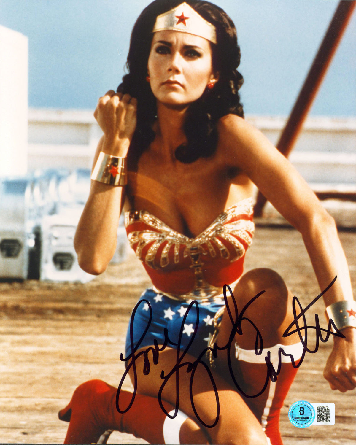 Lynda Carter Wonder Woman "Love" Authentic Signed 8x10 Photo BAS #BS20775