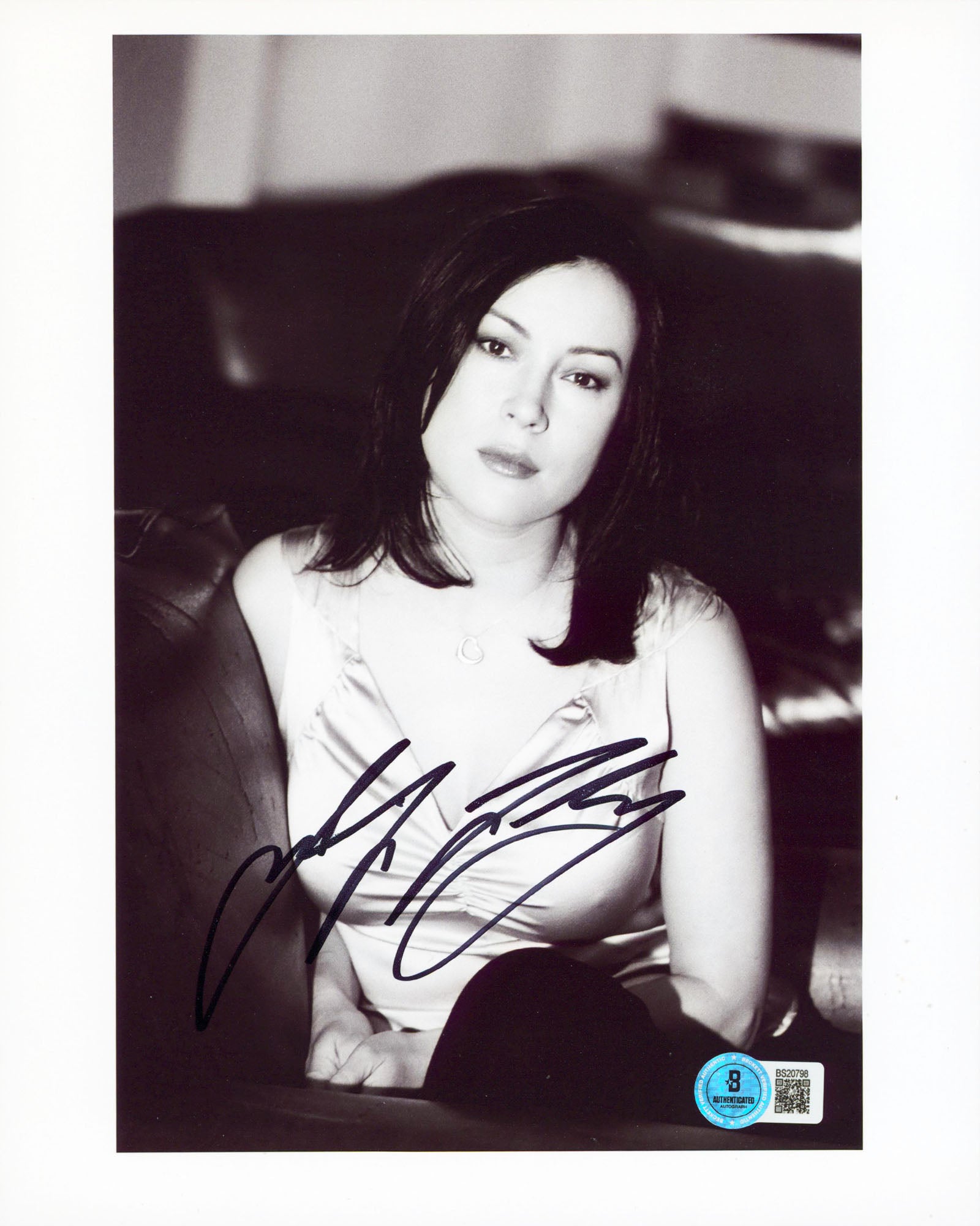 Jennifer Tilly Bride of Chucky Authentic Signed 8x10 Vertical Photo BAS #BS20798
