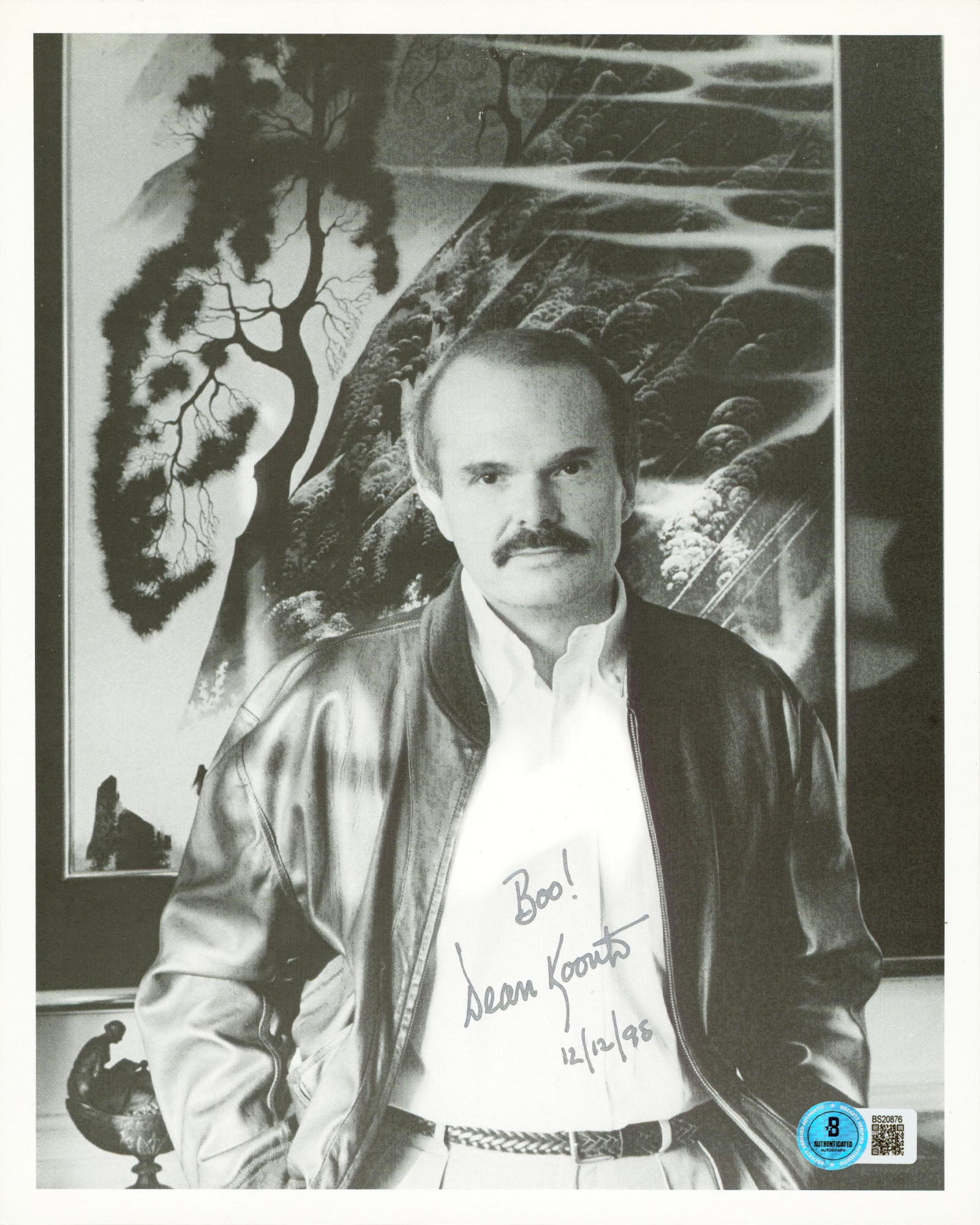 Dean Koontz Author "Boo!" Authentic Signed 8.5x11 Vertical Photo BAS #BS20876