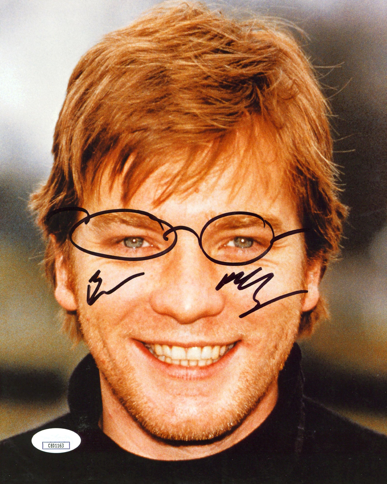 Ewan McGregor Star Wars Authentic Signed 8x10 Vertical Photo JSA #CE01163