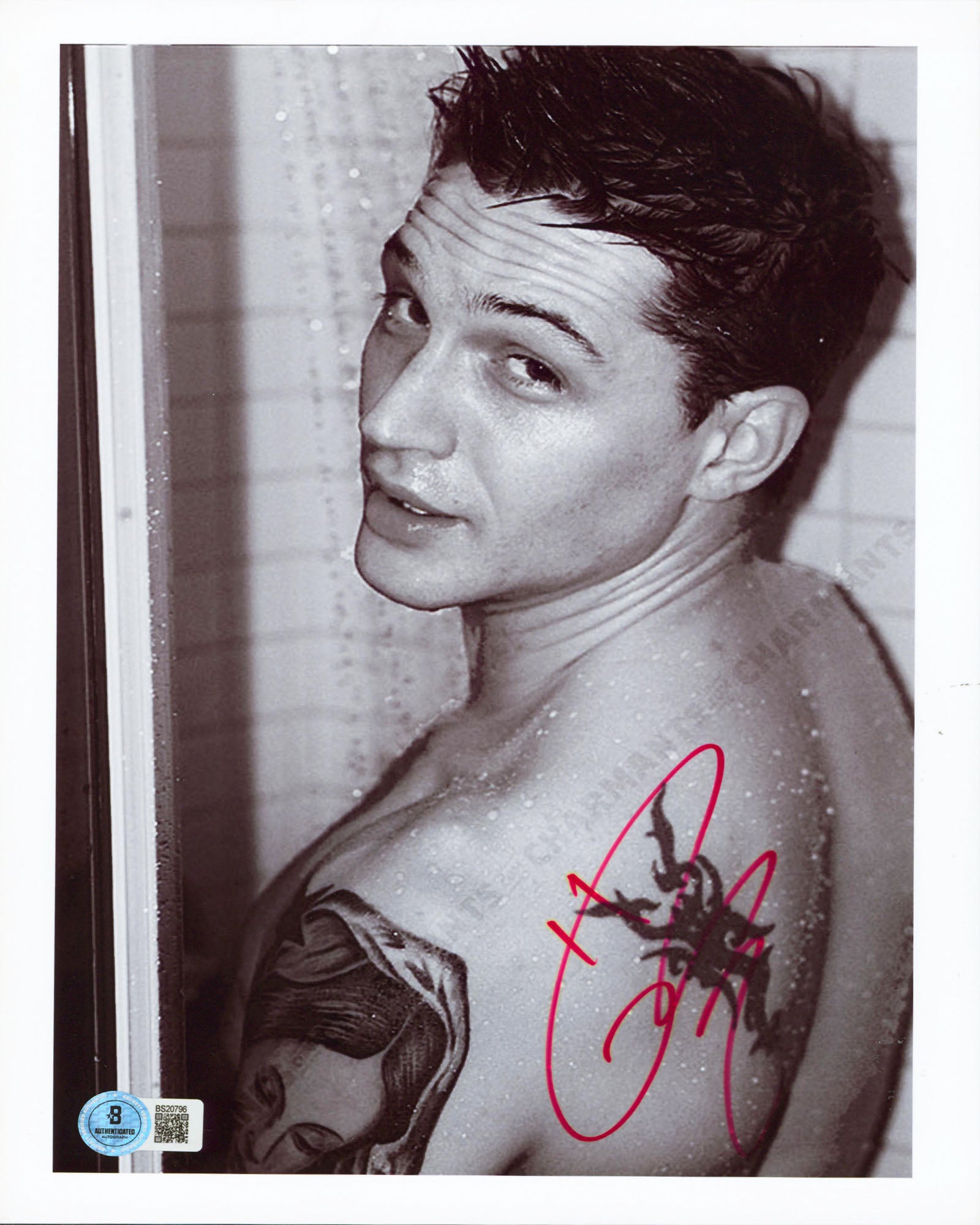 Tom Hardy Mad Max: Fury Road Authentic Signed Vertical Photo 8.25x12 BAS#BS20796