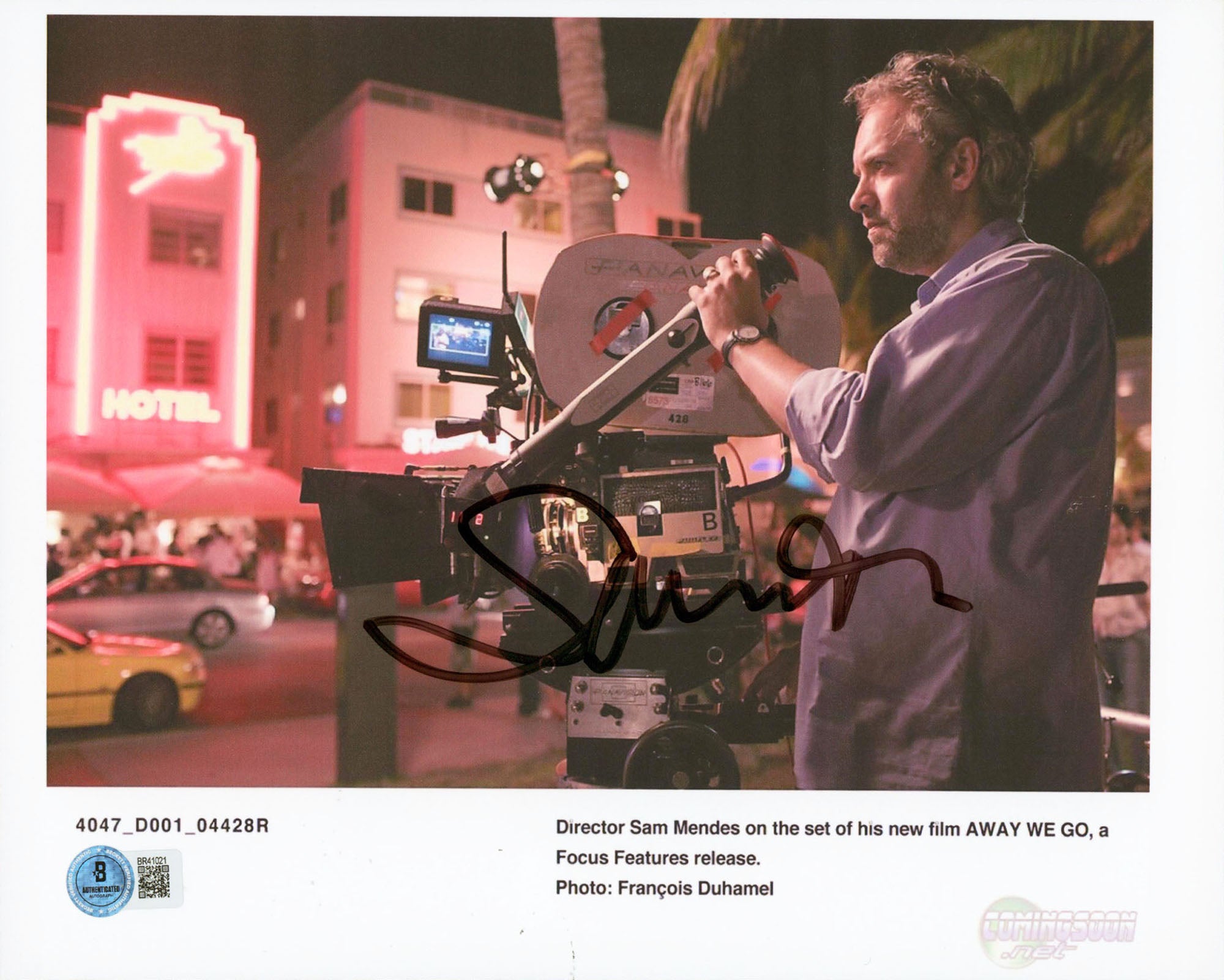 Sam Mendes Away We Go Authentic Signed 8.5x11 Horizontal Photo BAS #BR41021