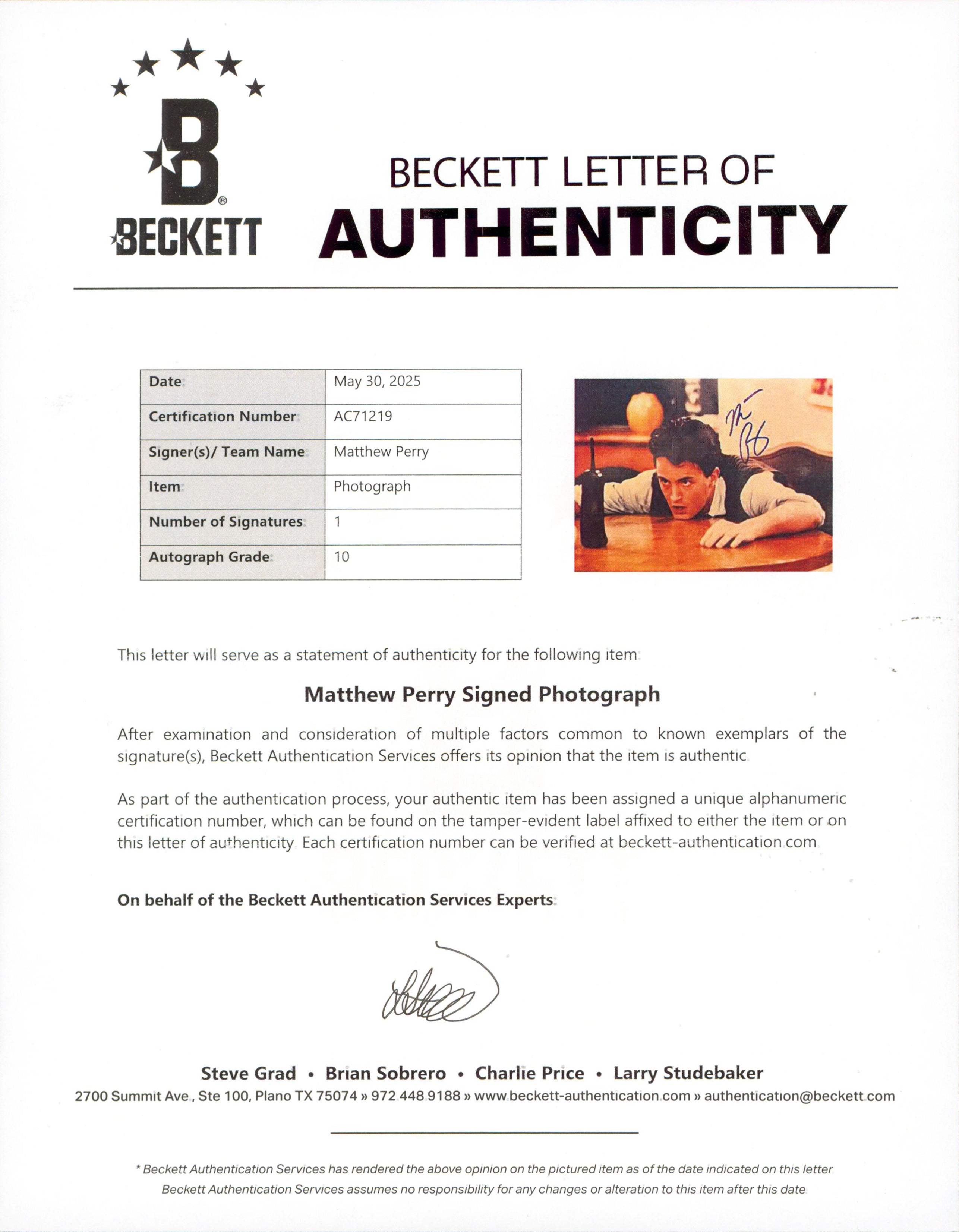 Matthew Perry Friends Authentic Signed 8x10 Photo Auto 10! BAS #AC71219