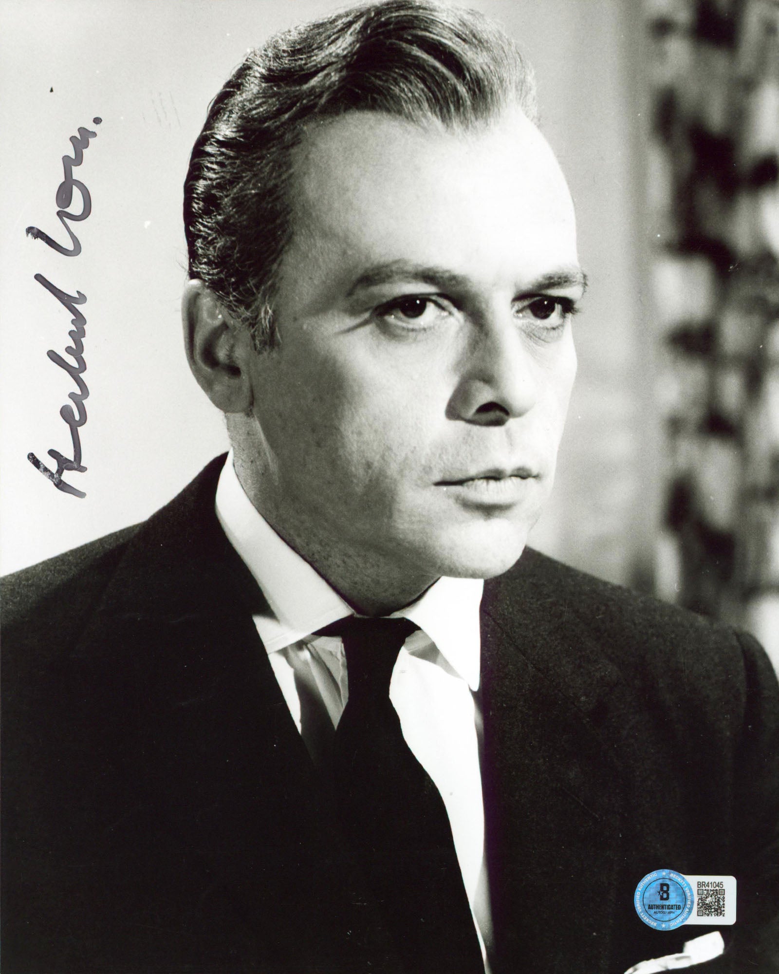 Herbert Lom The Pink Panther Authentic Signed 8x10 Vertical Photo BAS #BR41045