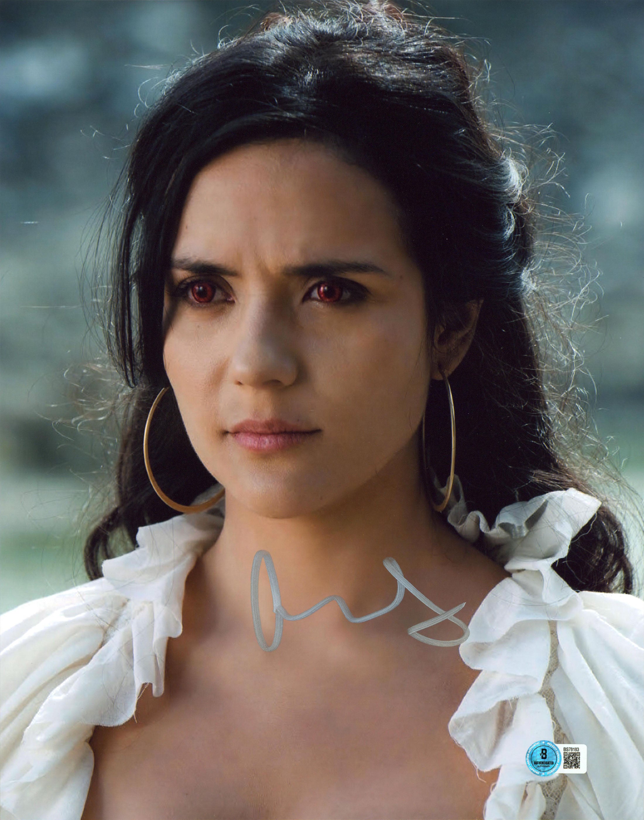 Catalina Sandino Moreno Twilight Authentic Signed 11x14 Photo BAS #BS78183