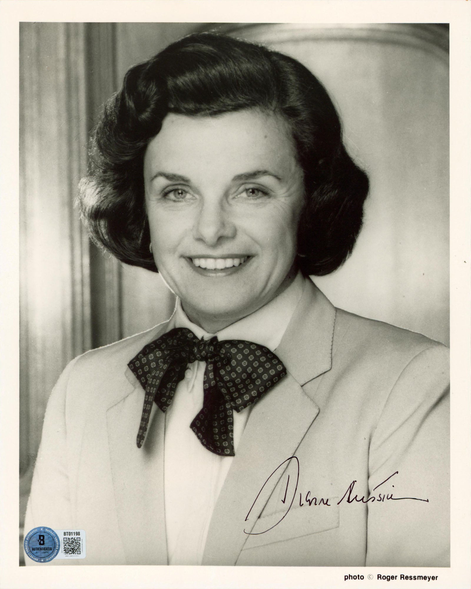 Dianne Feinstein Politician Authentic Signed 8x10 Vertical Photo BAS #BT01198