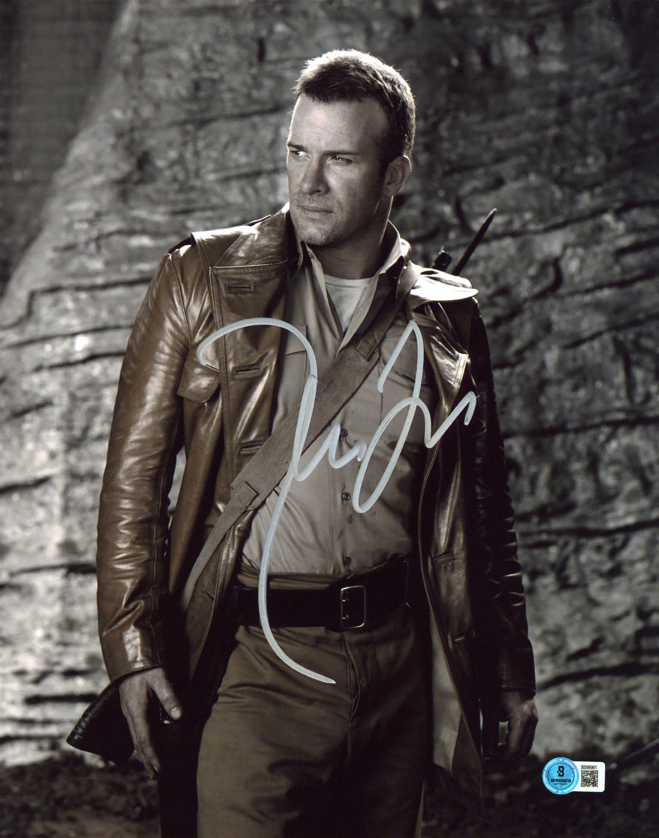 Thomas Jane Mutant Chronicles Authentic Signed 11x14 Vertical Photo BAS #BS96961