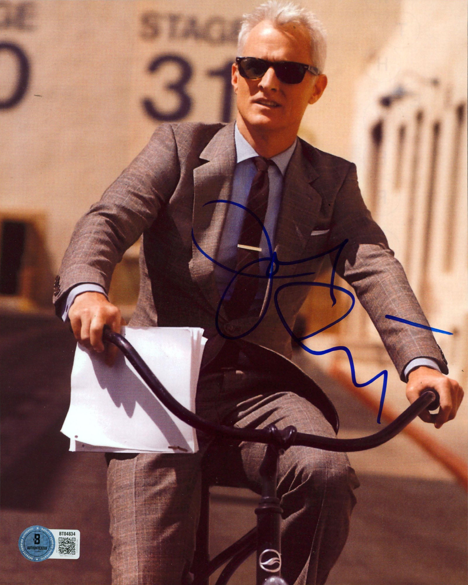 John Slattery Mad Men Authentic Signed 8x10 Vertical Photo BAS #BT04834