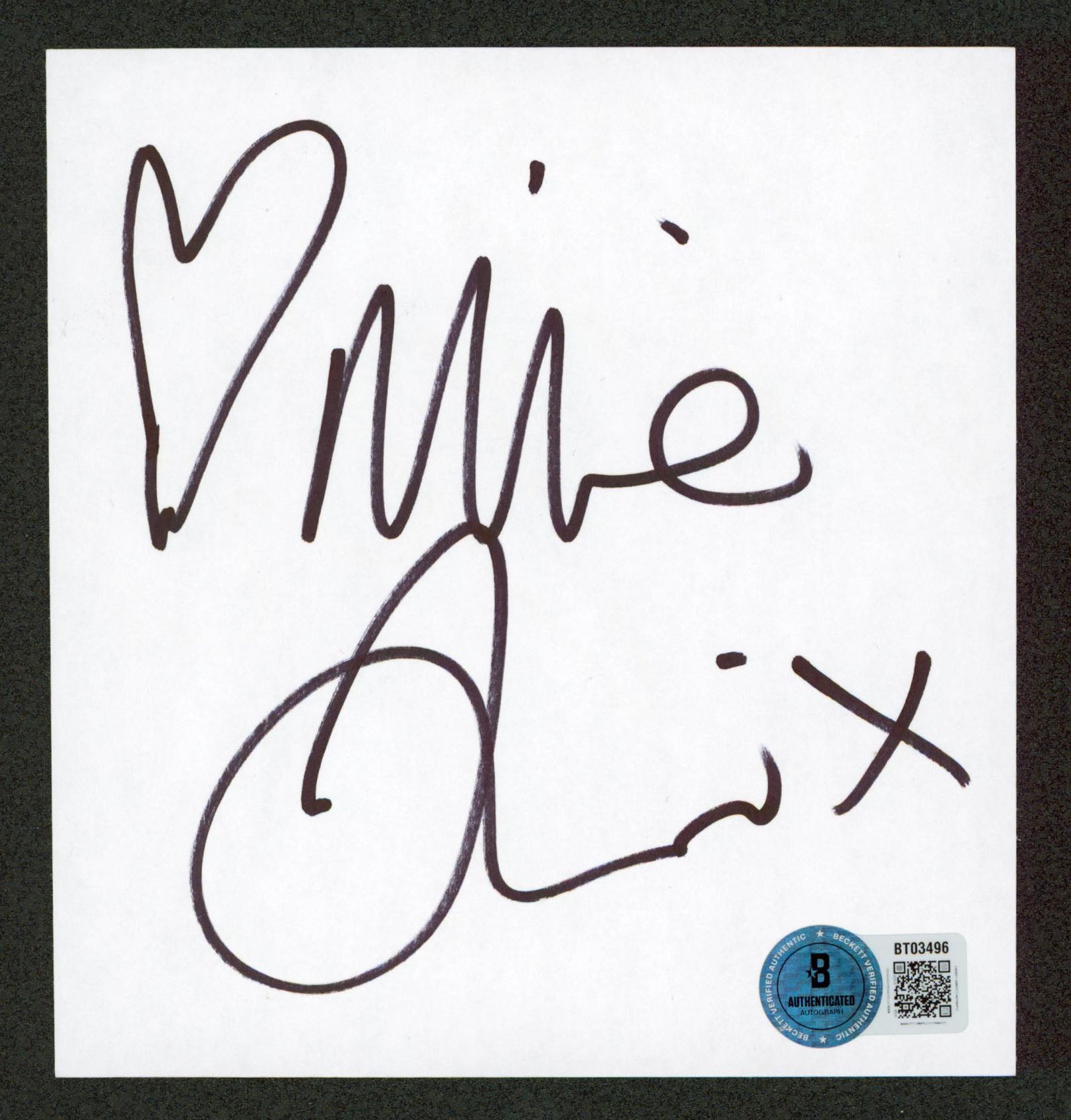 Minnie Driver Good Will Hunting Authentic Signed 4.75x5 Cut Signature BASBT03496