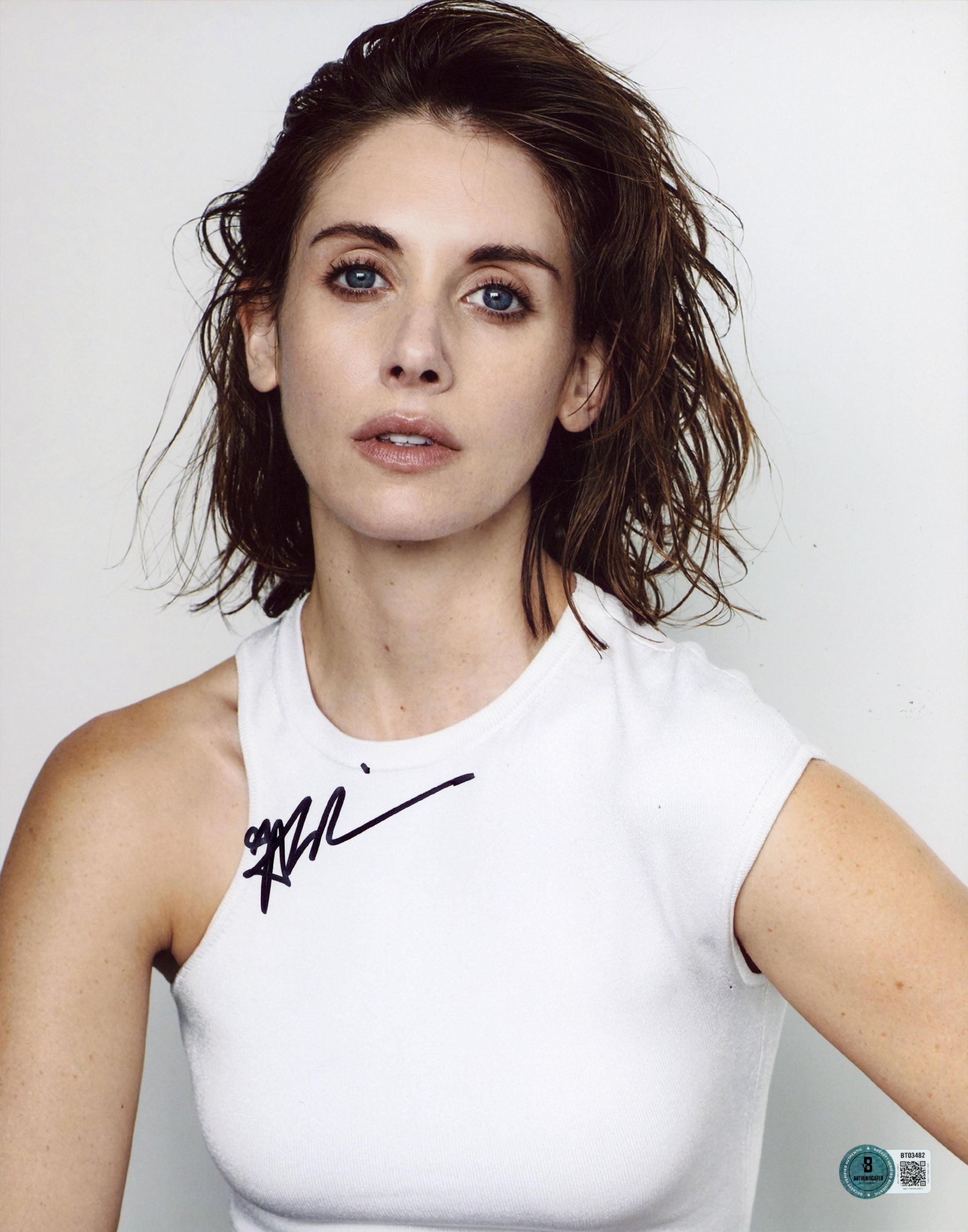Alison Brie Community Authentic Signed 11x14 Vertical Photo BAS #BT03482
