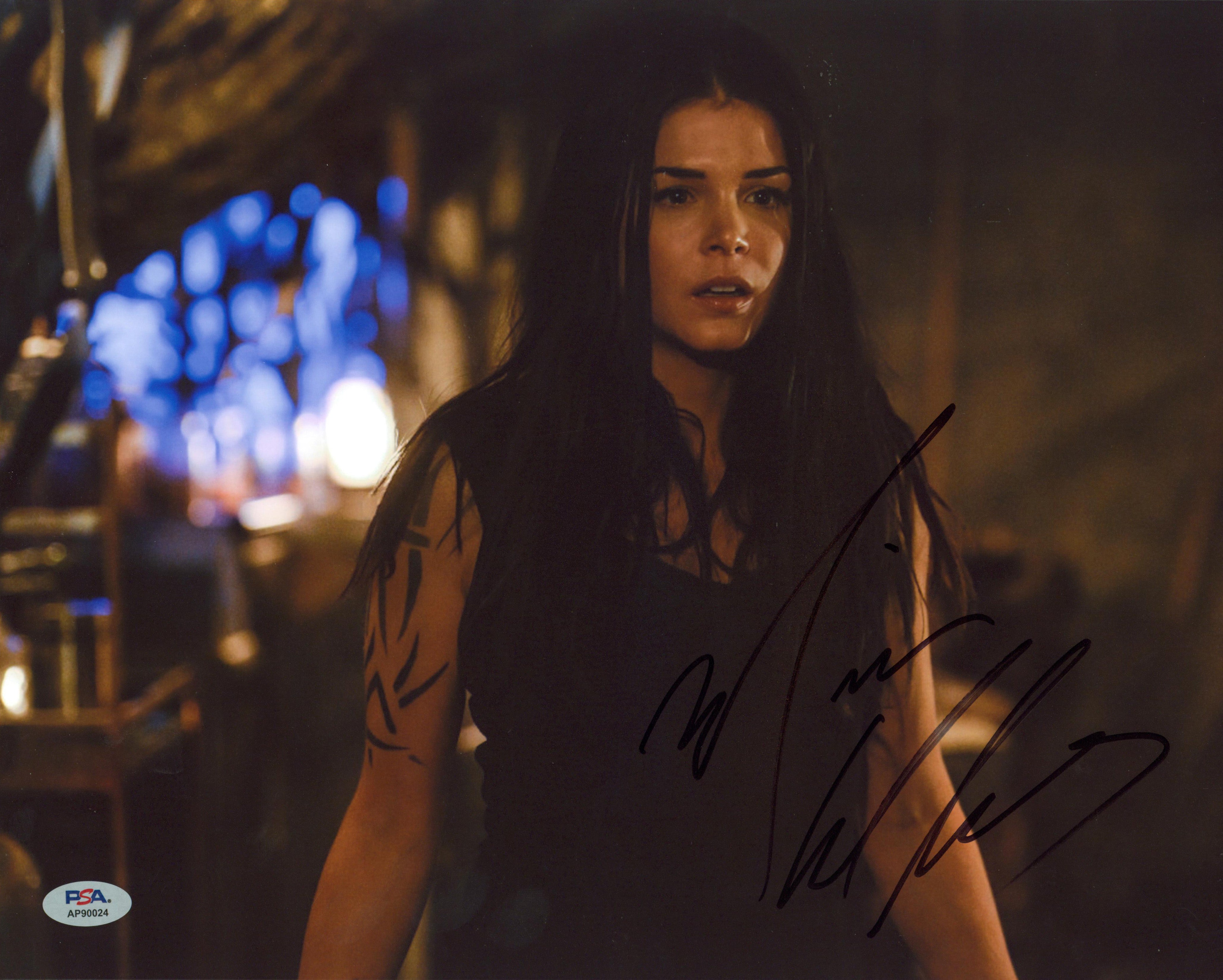 Marie Avgeropoulos The 100 Authentic Signed 11x14 Horizontal Photo PSA #AP90024