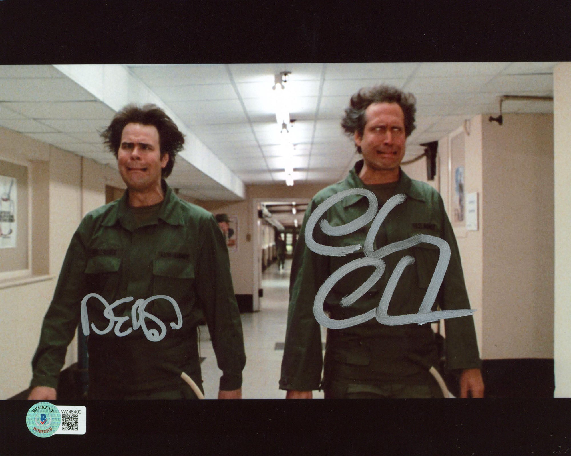 Chevy Chase & Dan Aykroyd Spies Like Us Signed 8x10 Hallway Photo BAS Witnessed