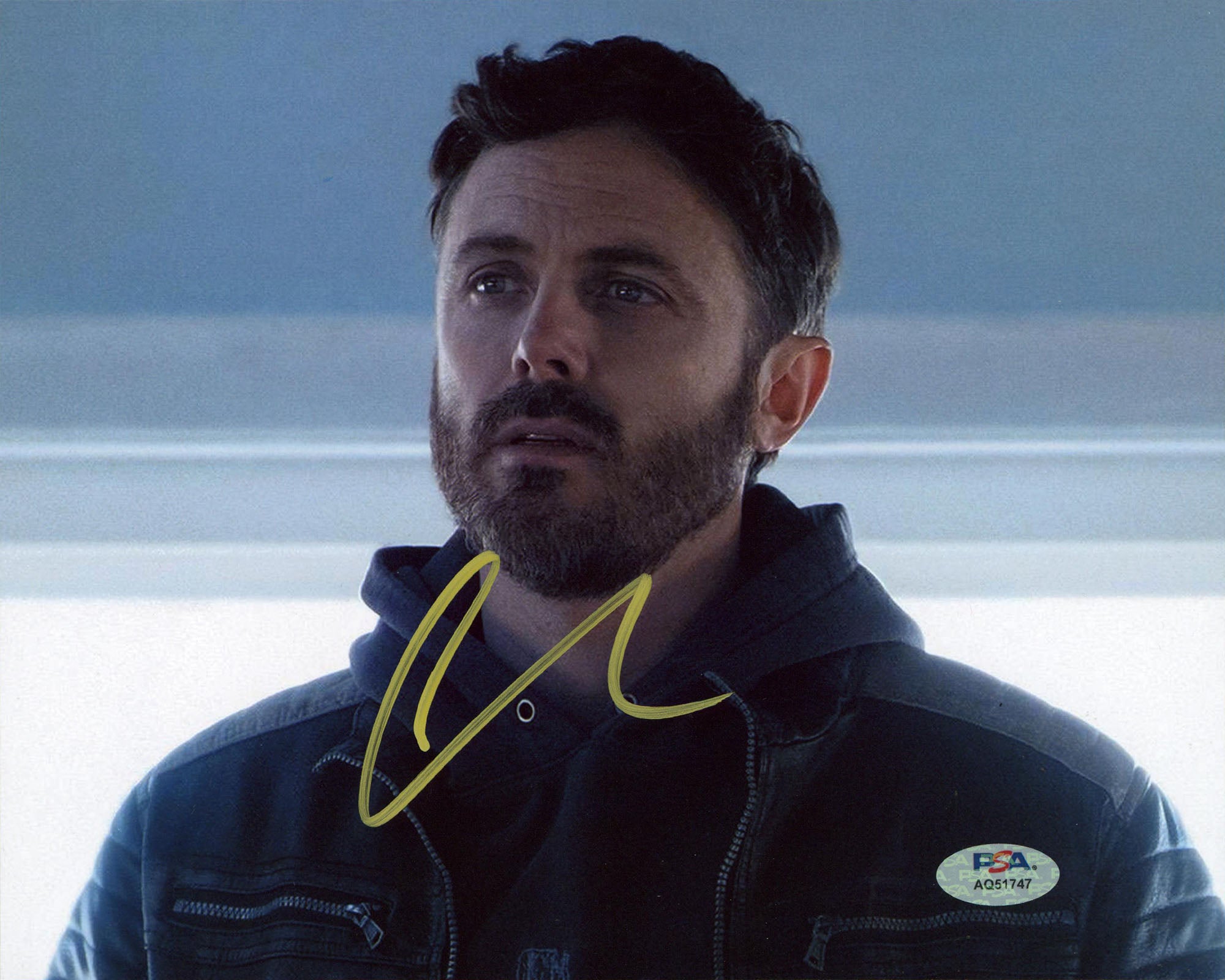 Casey Affleck The Instigators Authentic Signed 8x10 Photo PSA/DNA #AQ51747