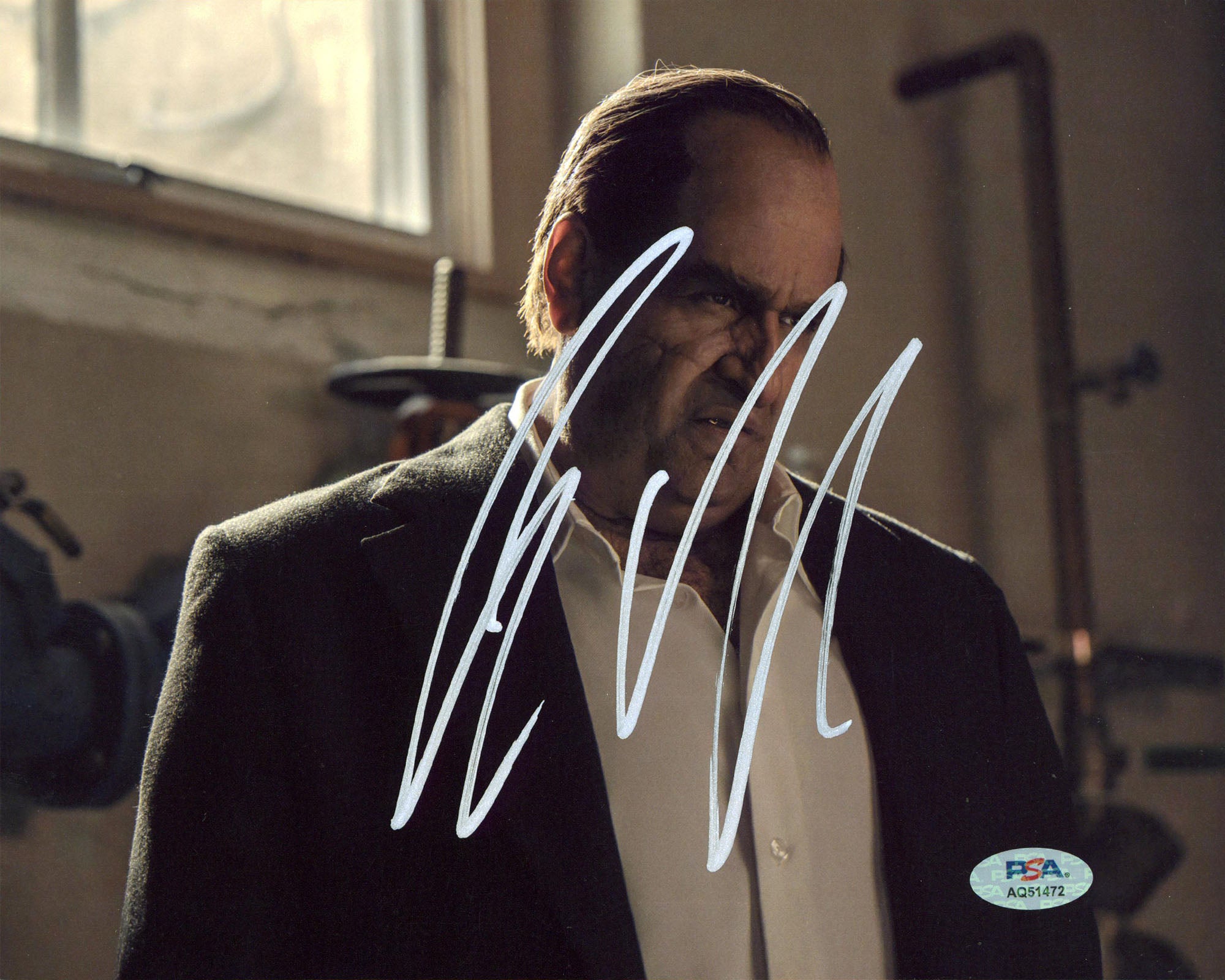 Colin Farrell The Penguin Authentic Signed 8x10 Horizontal Photo PSA/DNA AQ51472