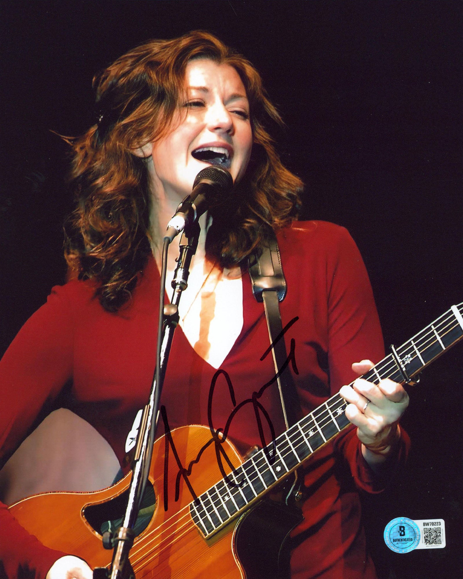 Amy Grant Musician Authentic Signed 8x10 Vertical Photo Autographed BAS 3