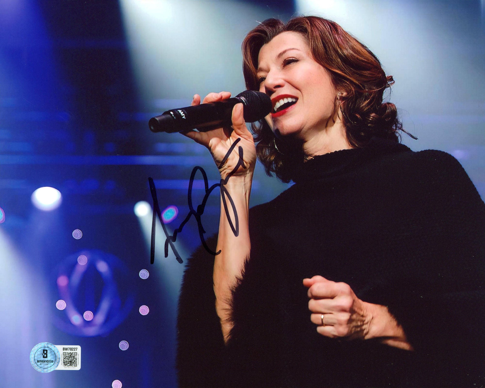 Amy Grant Musician Authentic Signed 8x10 Horizontal Photo Autographed BAS 1