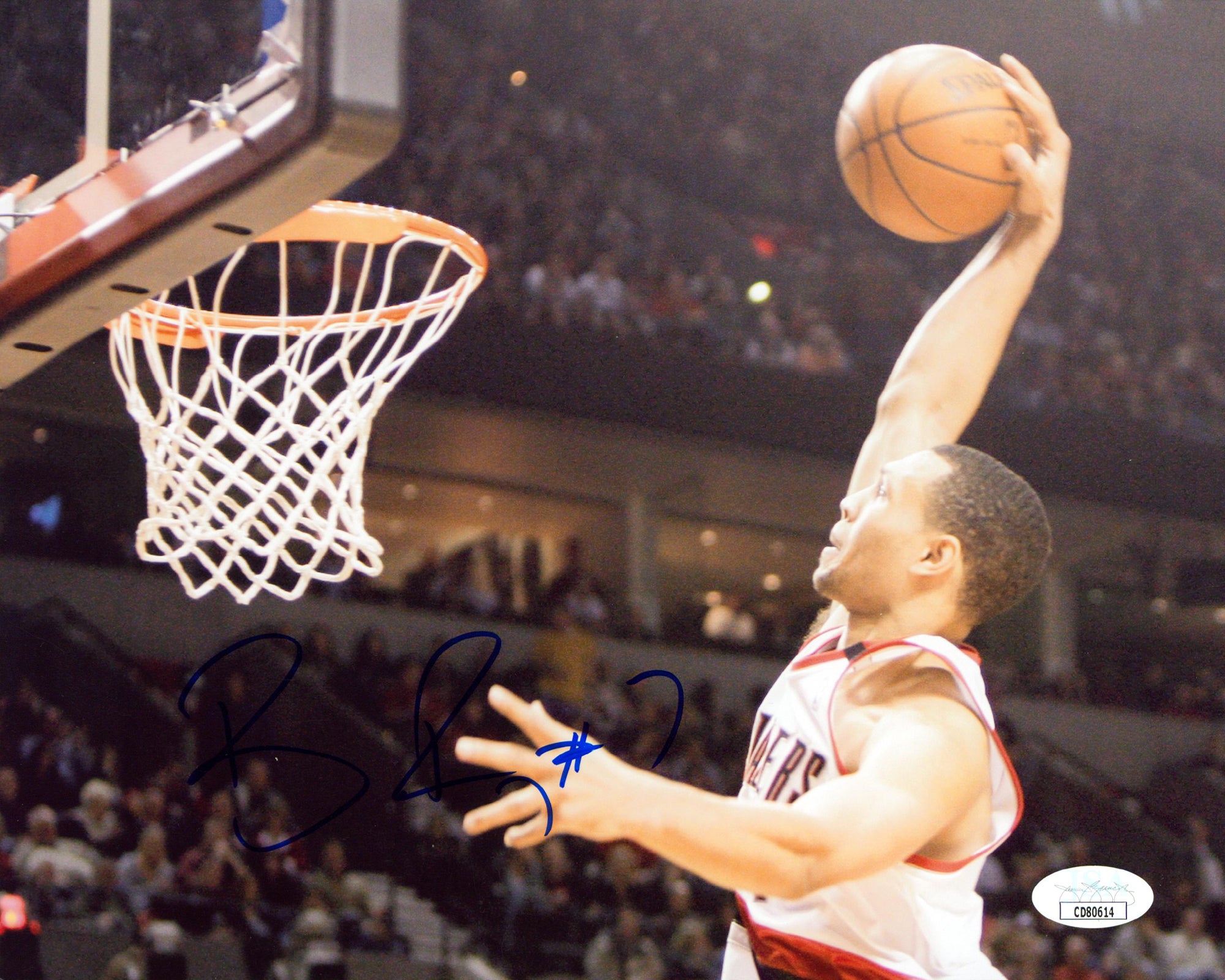 Blazers Brandon Roy Authentic Signed 8x10 Horizontal Photo JSA #CD80614