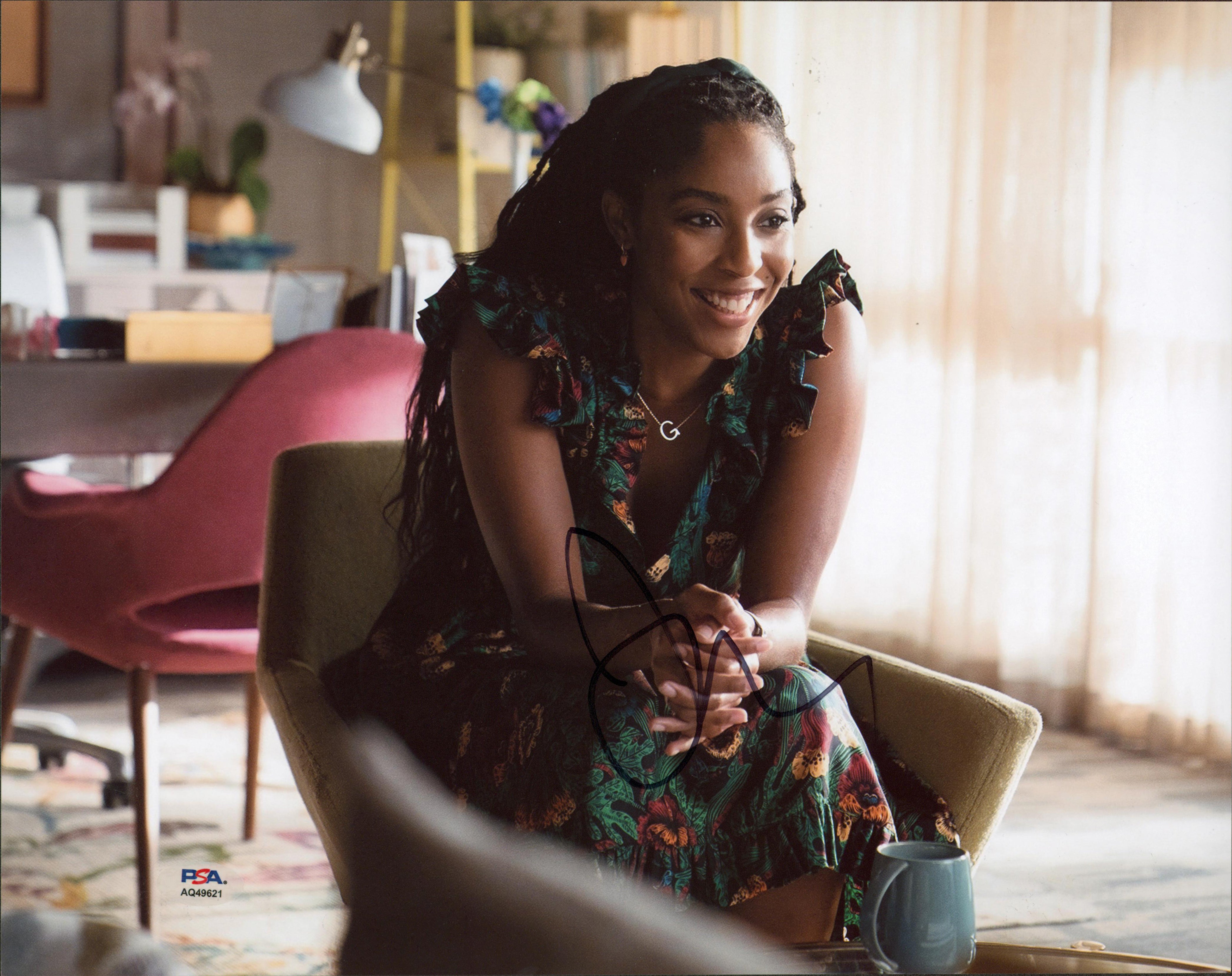 Jessica Williams Shrinking Authentic Signed 11x14 Photo PSA/DNA #AQ49621