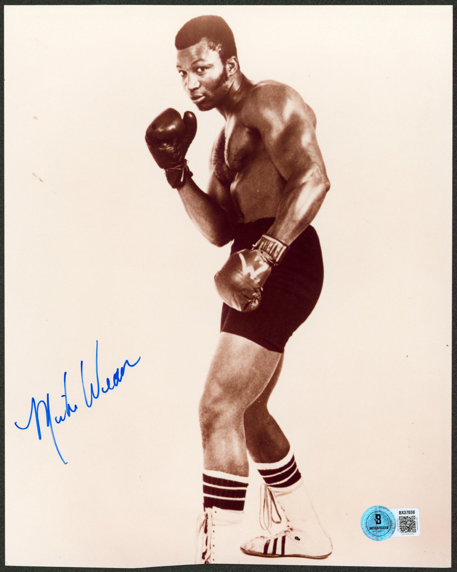 Mike Weaver Authentic Signed 8x10 Vertical Photo Autographed BAS #BX37038