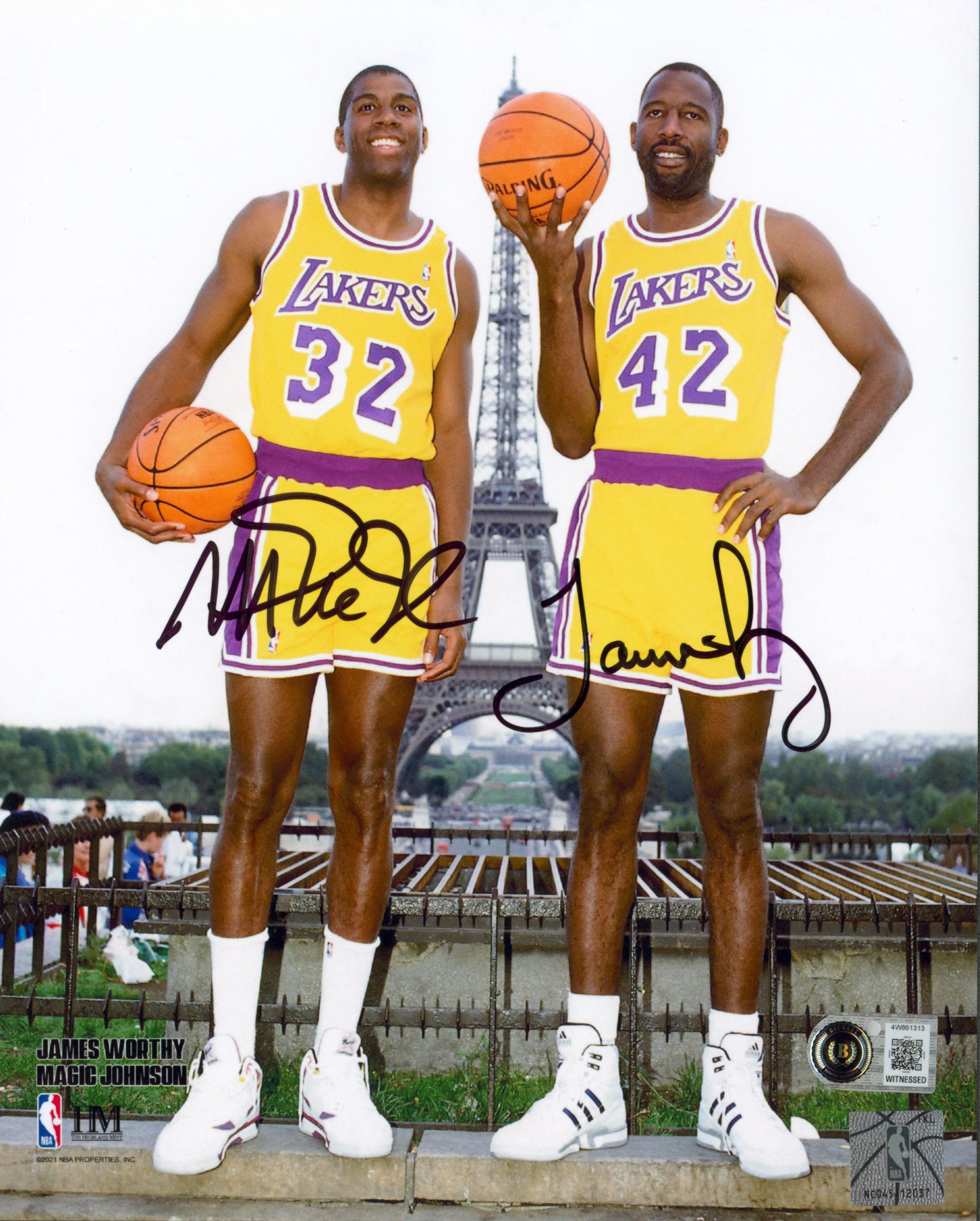 Lakers Magic Johnson & James Worthy Signed 8x10 Vertical Paris Photo BAS Witness