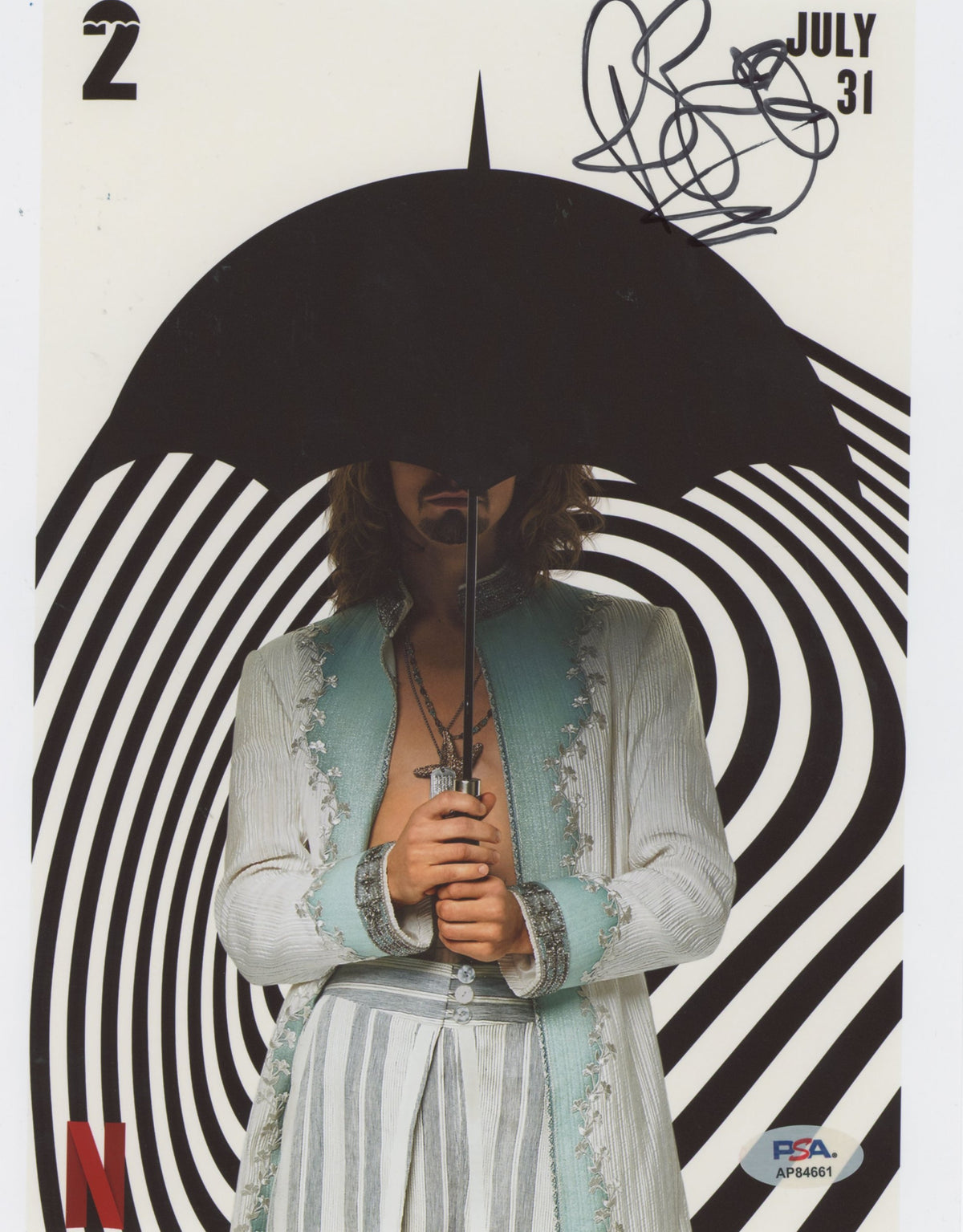 Robert Sheehan The Umbrella Academy Authentic Signed 8x10 Photo PSA/DNA AP84661