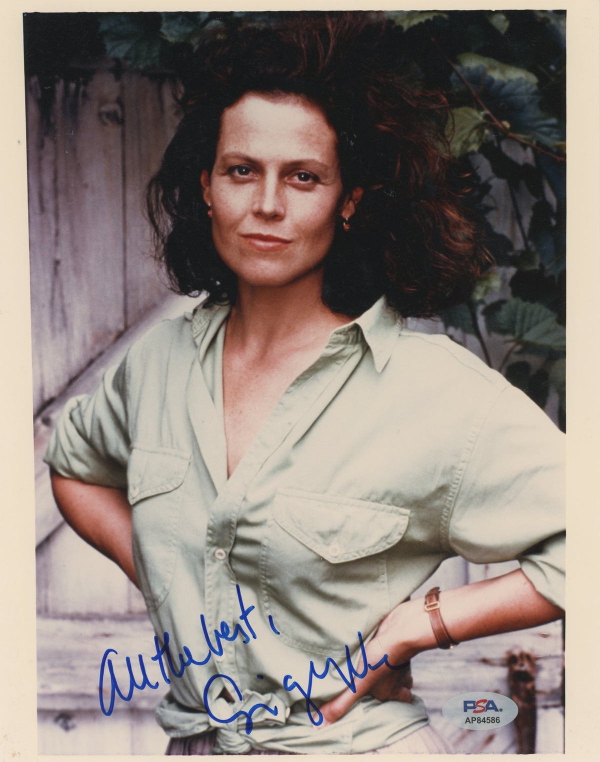 Sigourney Weaver Gorillas in Mist "All The Best" Signed 8x10 Photo PSA #AP84586