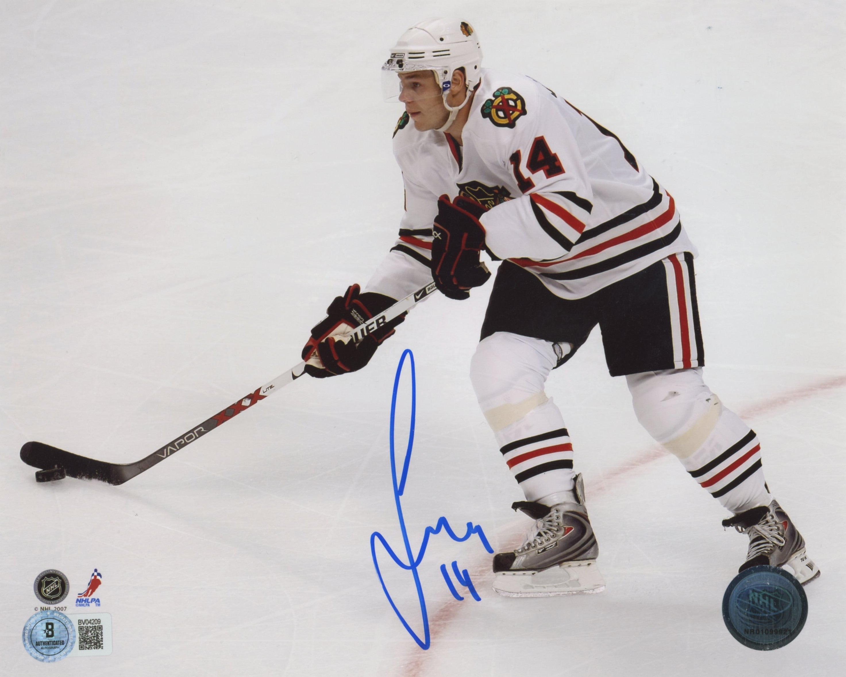 Blackhawks Chris Campoli 14 Authentic Signed 8x10 Horizontal Photo BAS #BV04209