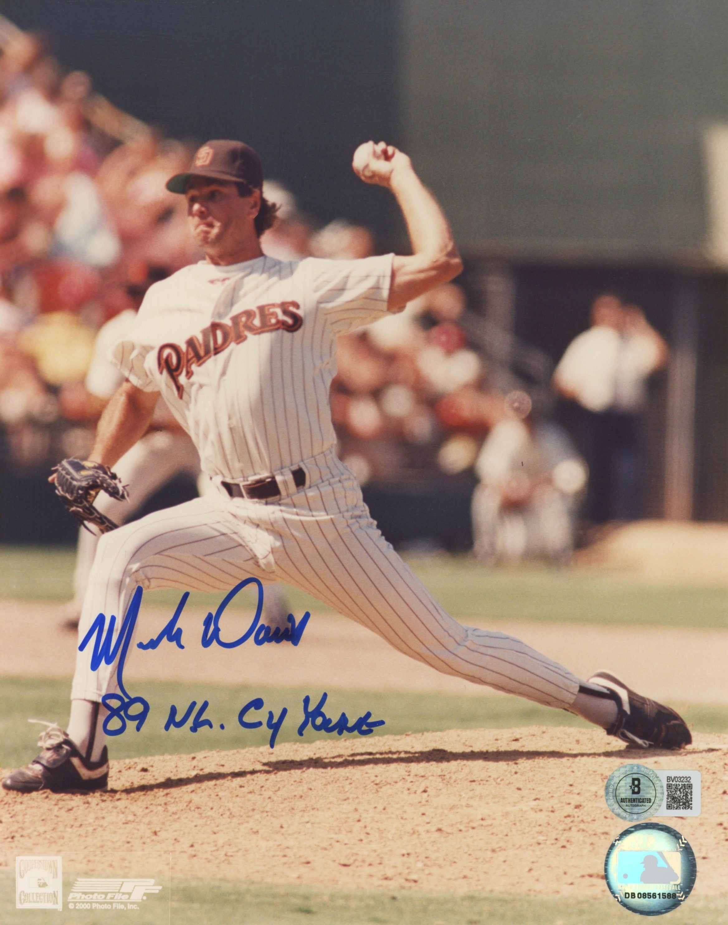 Padres Mark Davis "89 NL Cy Young" Authentic Signed 8x10 Photo BAS #BV03232