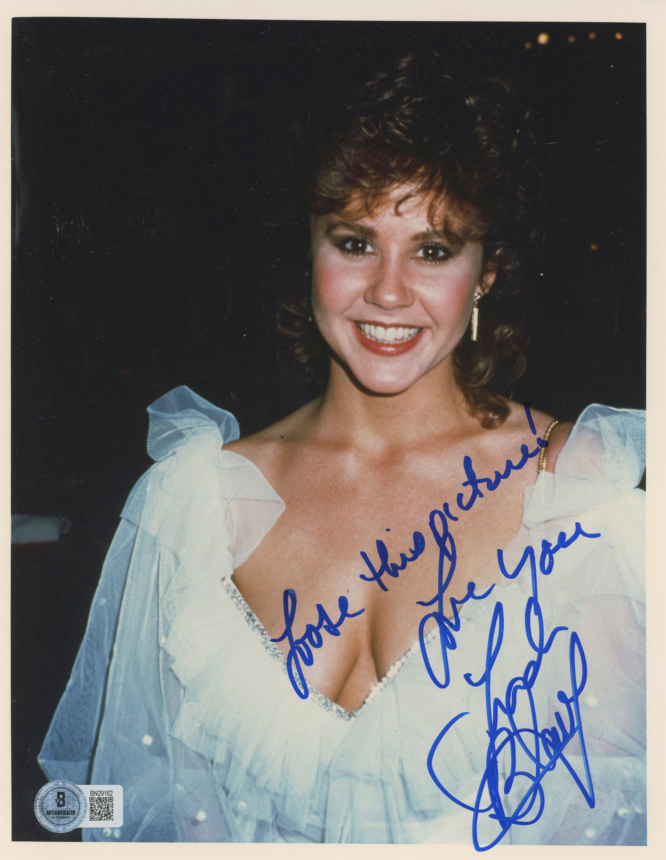Linda Blair Roller Boogie "loose this picture!" Signed 8x10 Photo BAS #BN29162