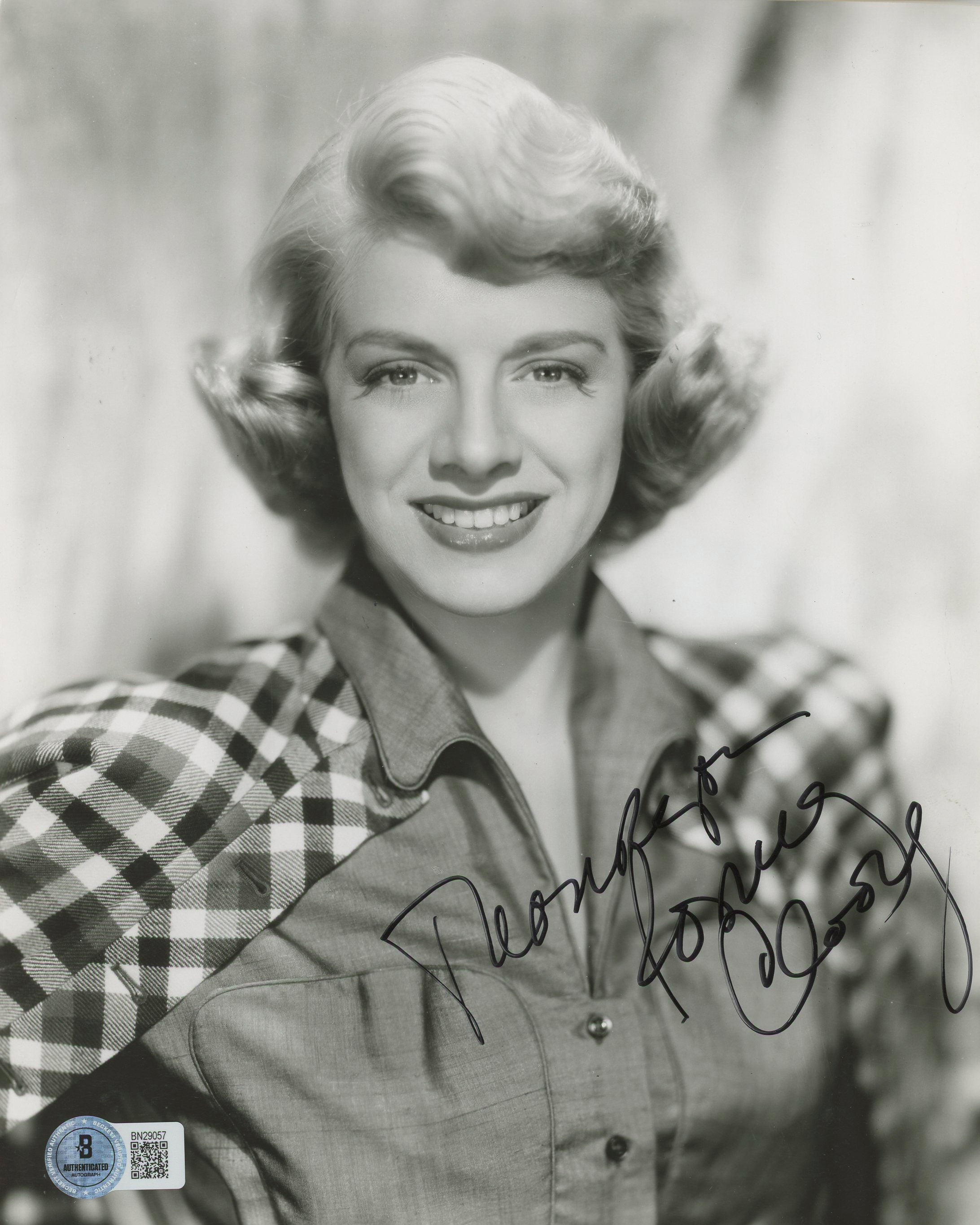 Rosemary Clooney White Christmas Authentic Signed 7.5x9.5 Photo BAS #BN29057
