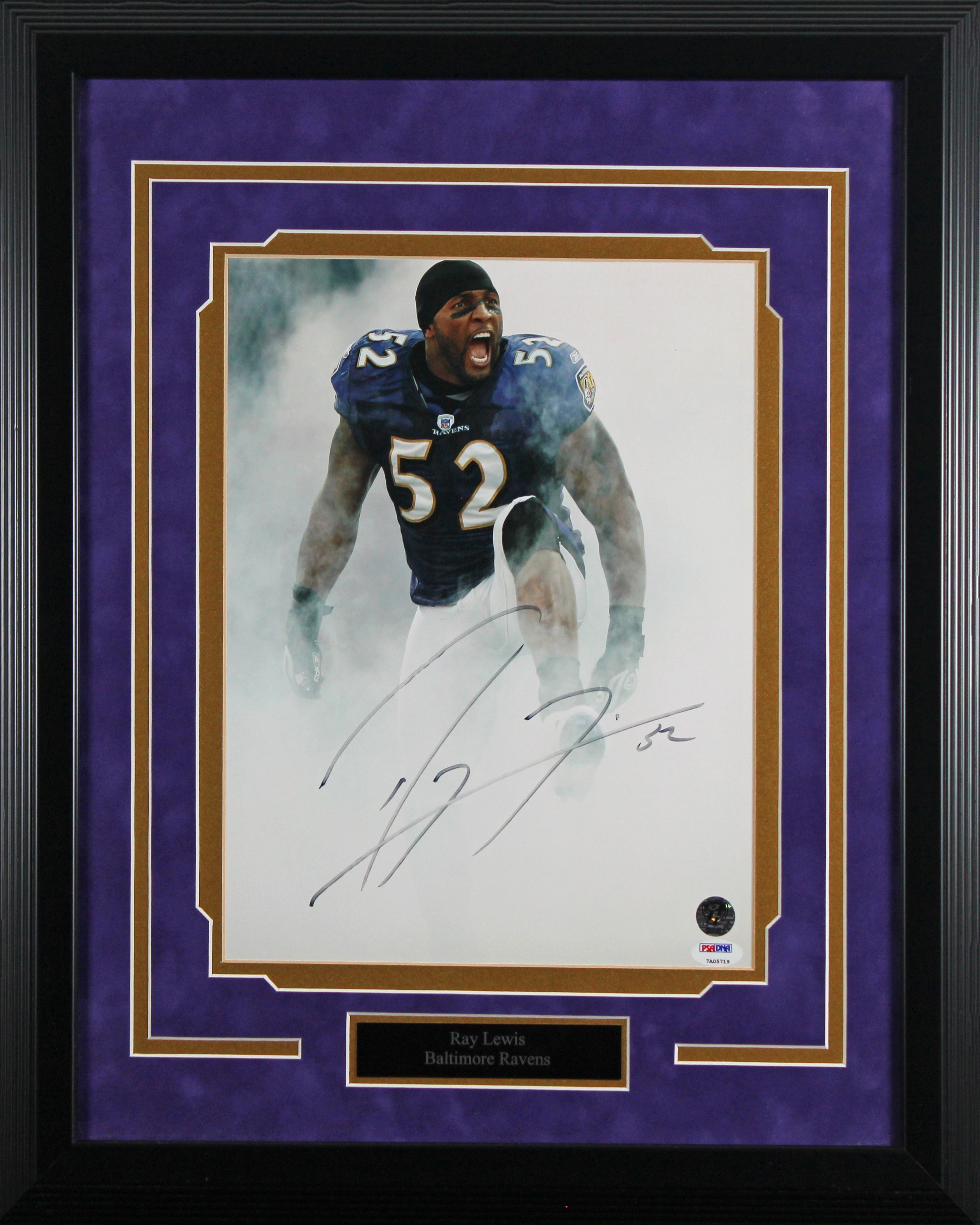 Ravens Ray Lewis Authentic Signed 11x14 Framed Photo PSA/DNA Itp #7A05719