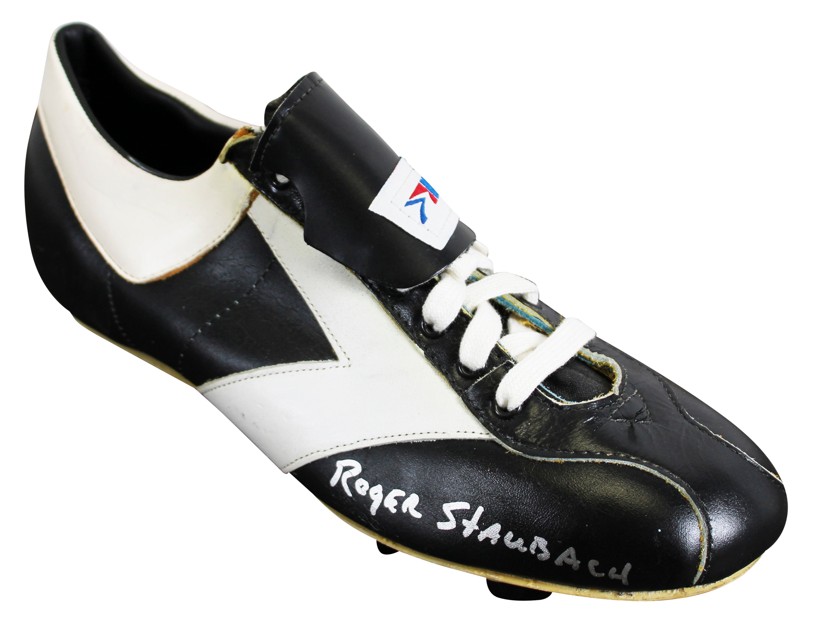 Cowboys Roger Staubach Signed Black & White Brooks Right Cleat BAS Wit #4W039340