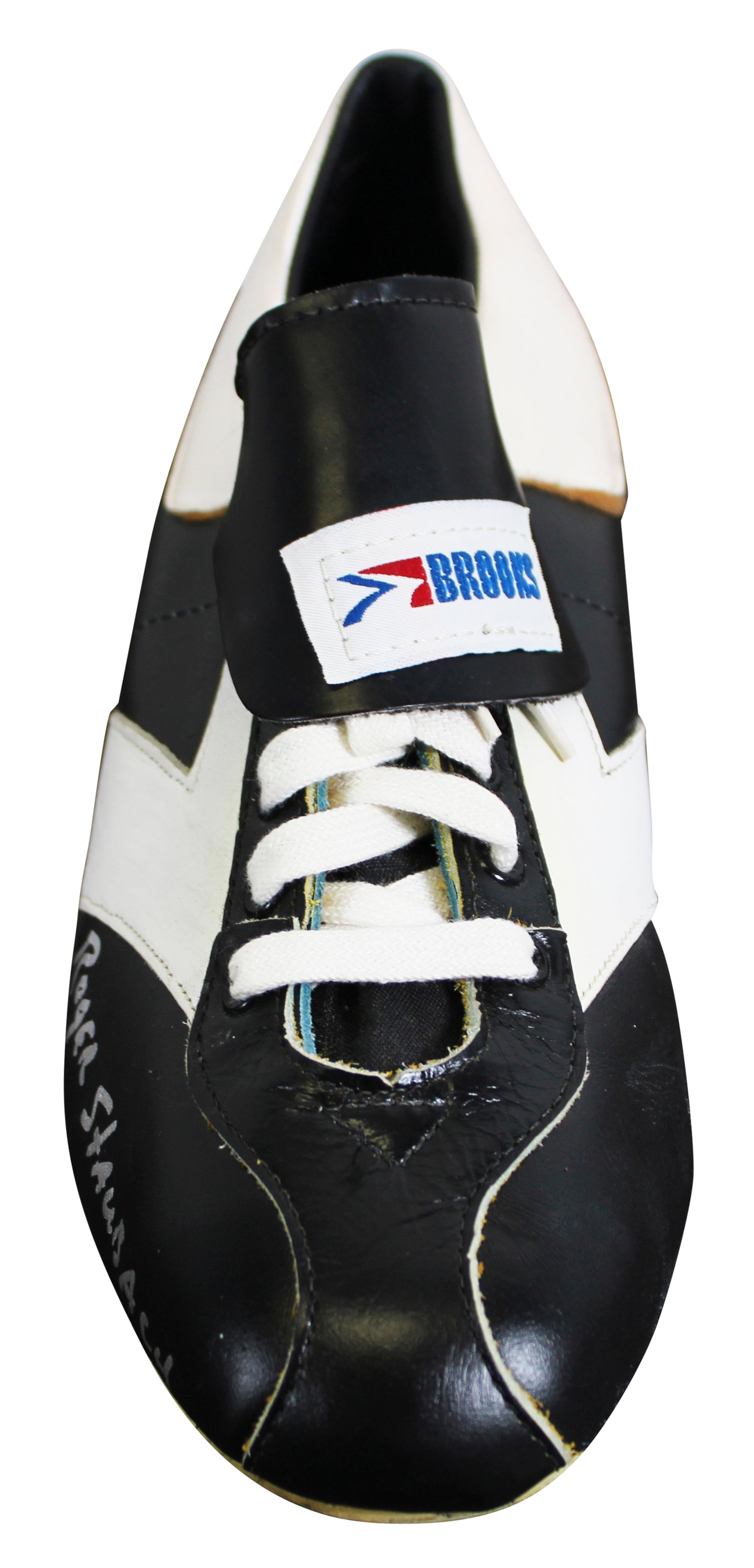 Cowboys Roger Staubach Signed Black & White Brooks Right Cleat BAS Wit #4W039340