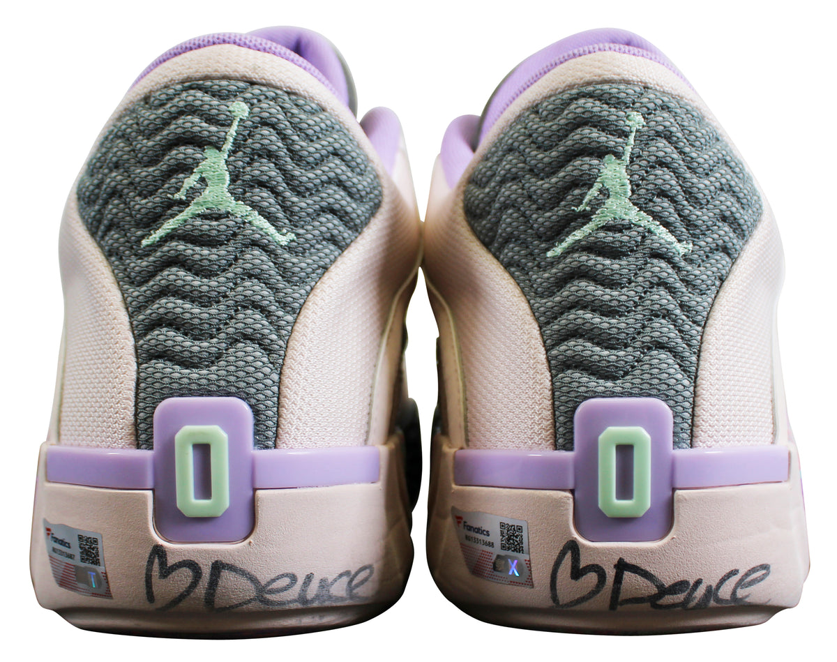 Celtics Jayson Tatum Signed Game Used Jordan JT 2 Sidewalk Chalk Shoes Fanatics