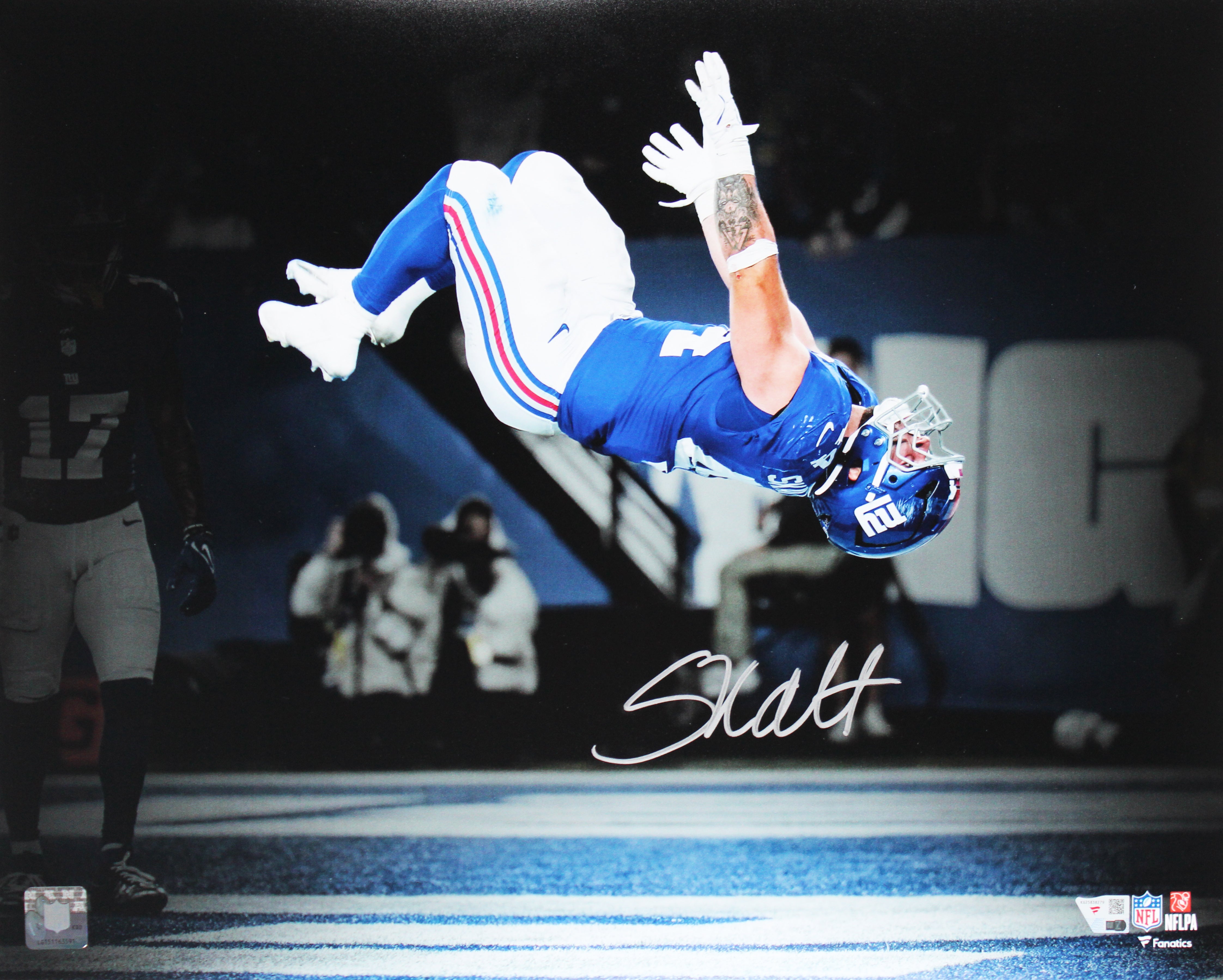 Giants Cam Skattebo Authentic Signed 16x20 Horizontal Spotlight Photo Fanatics