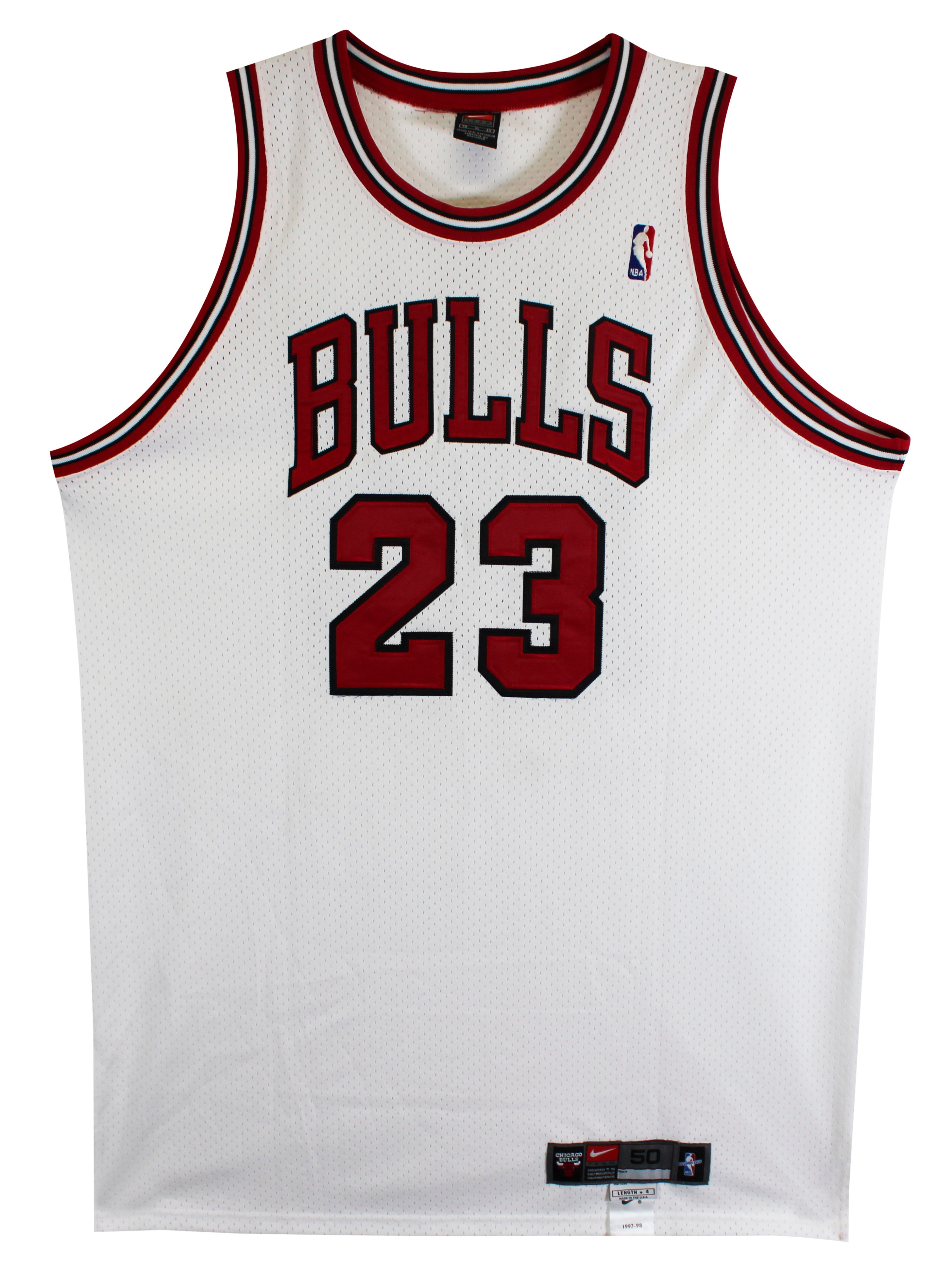 Bulls Michael Jordan Authentic Signed White Nike Size 50 Jersey BAS #AG010203