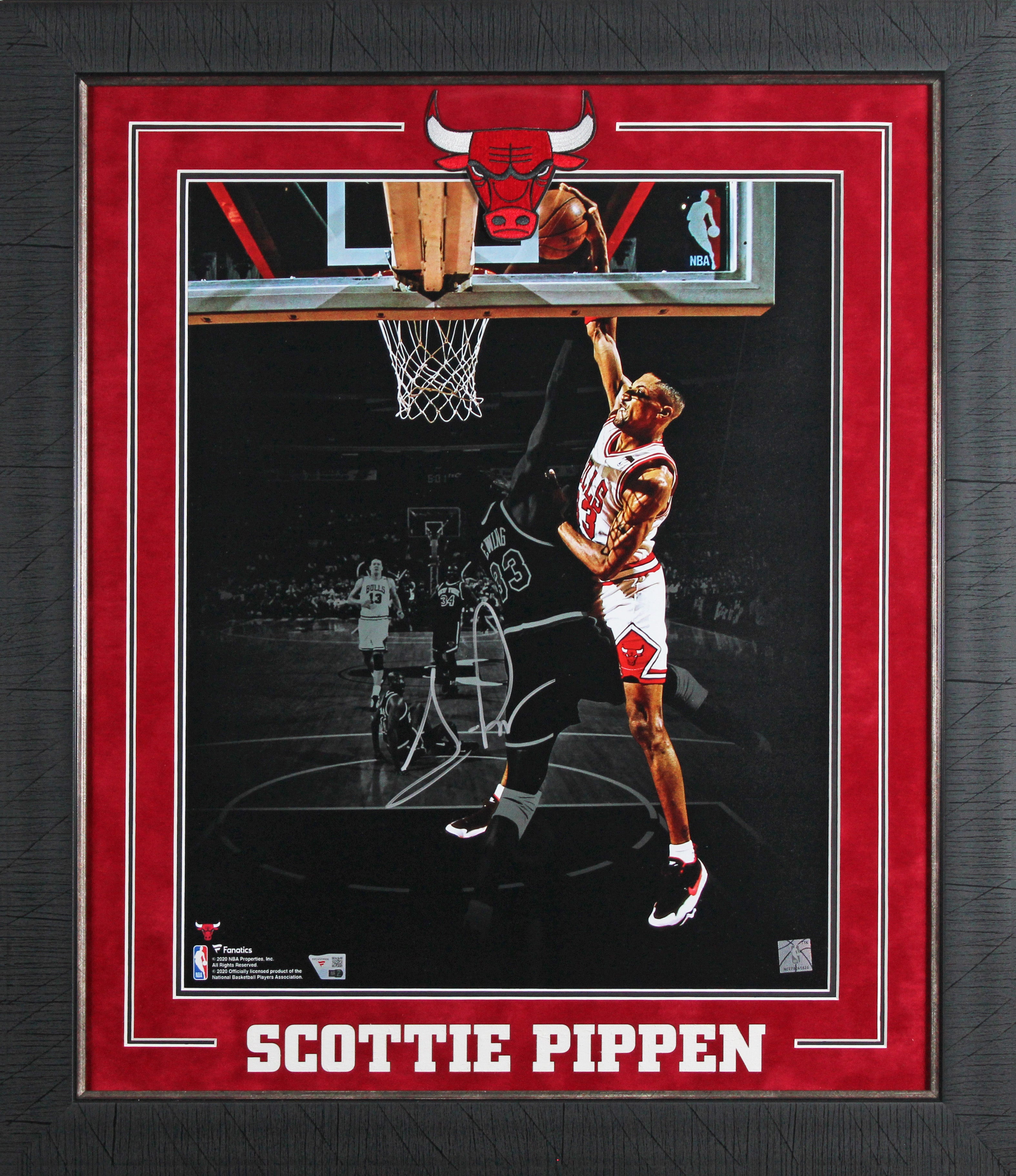 Bulls Scottie Pippen Signed 16x20 Framed Vertical Spotlight Photo Fanatics